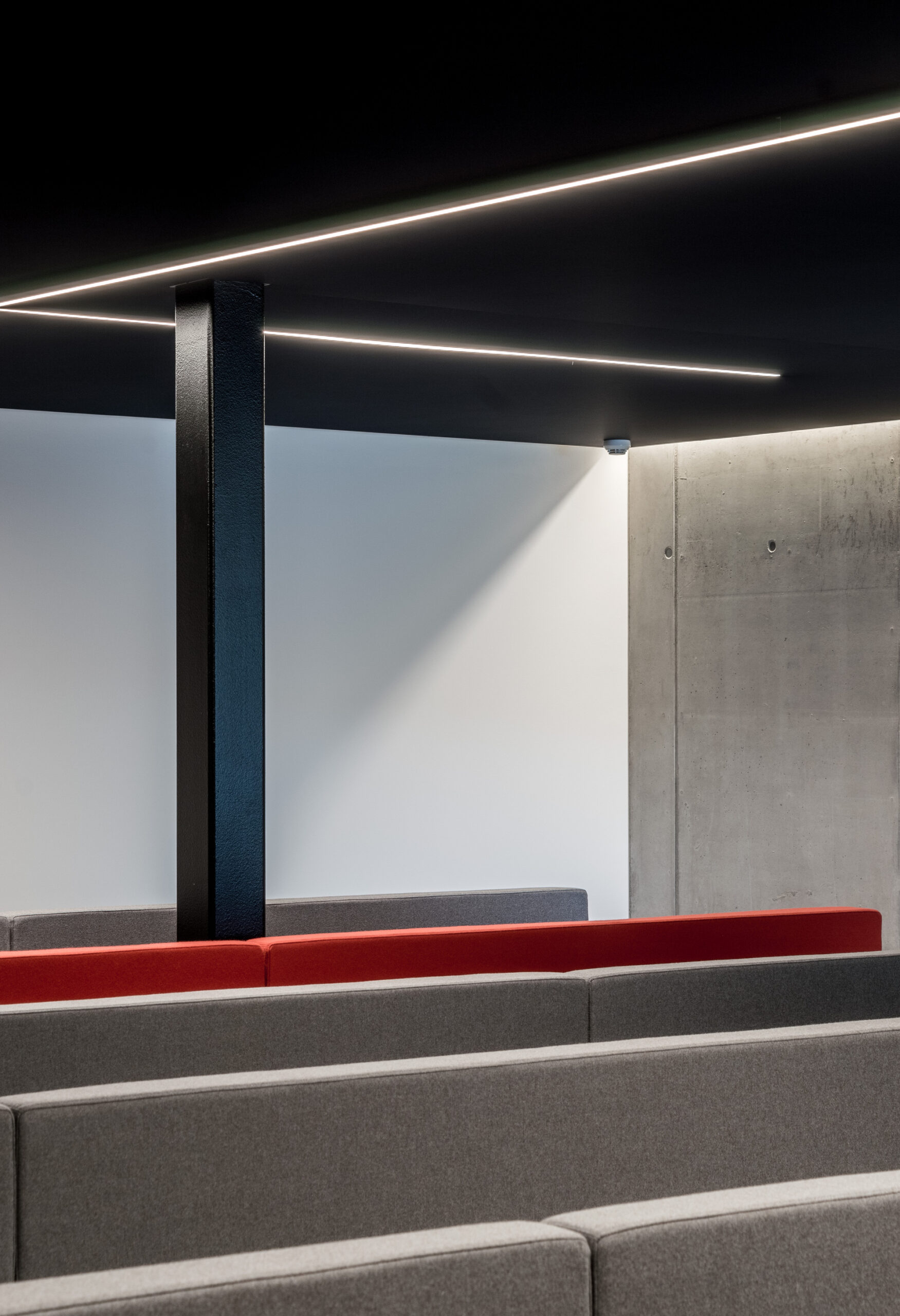 Van De Velde Funeral Center