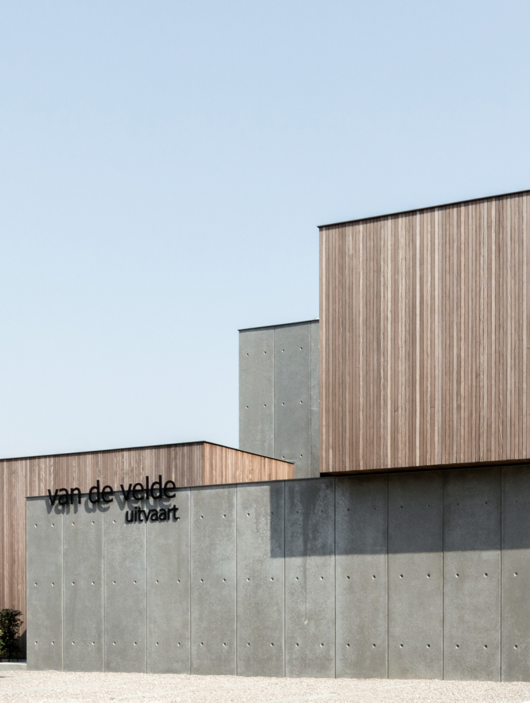 Van De Velde Funeral Center