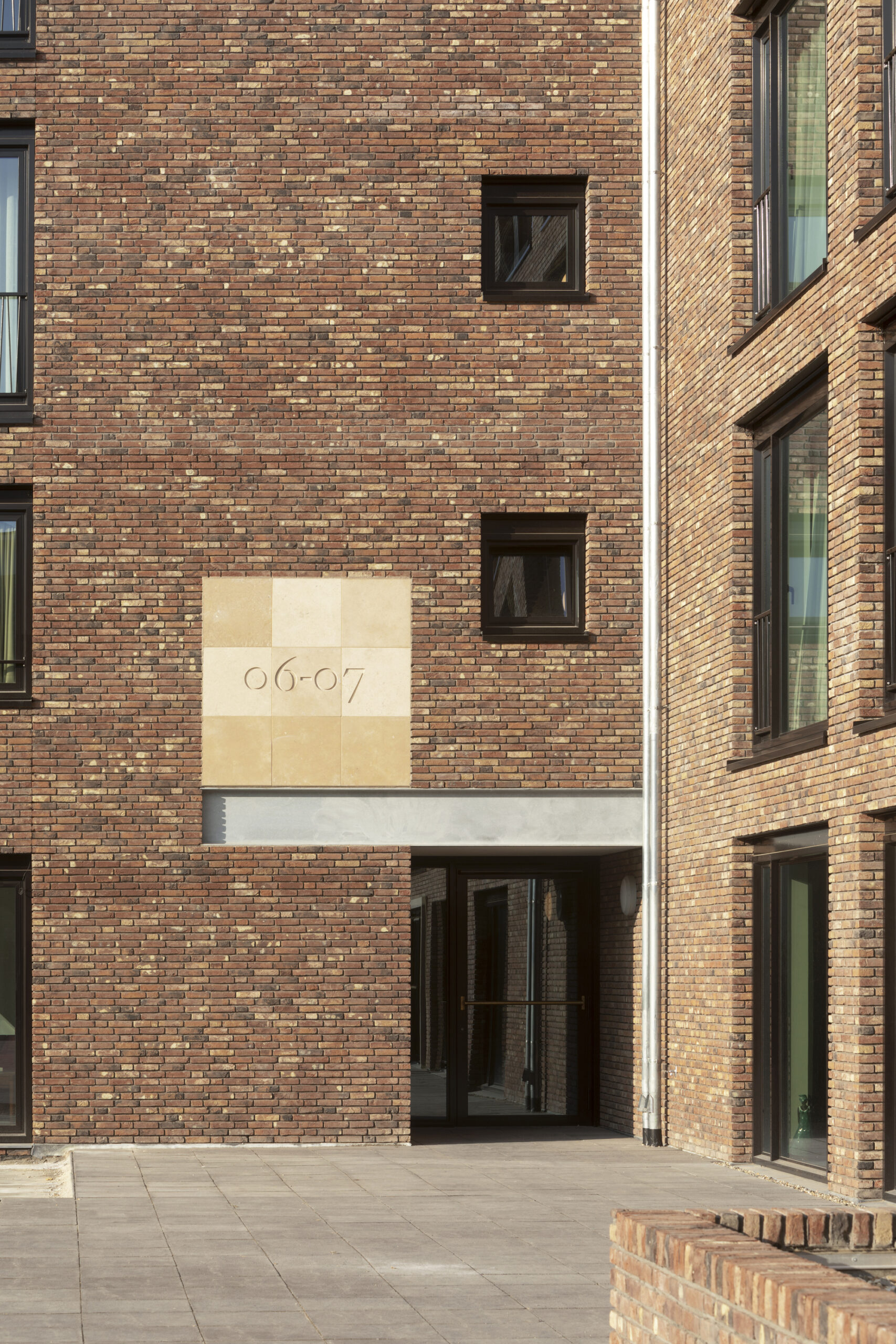 Collective Housing Les Mouleurs