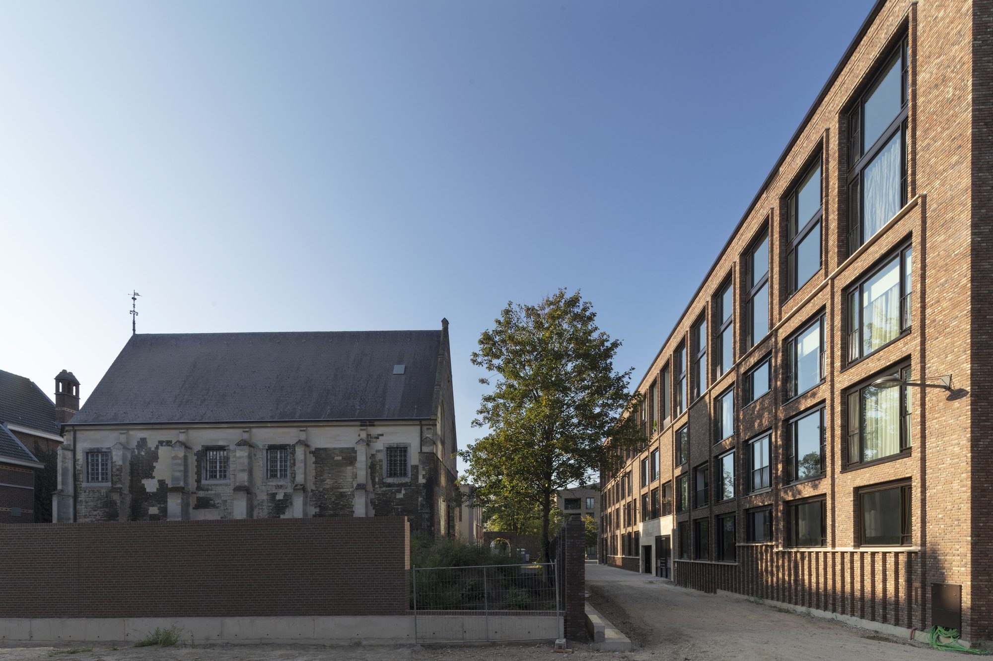 Collective Housing Les Mouleurs
