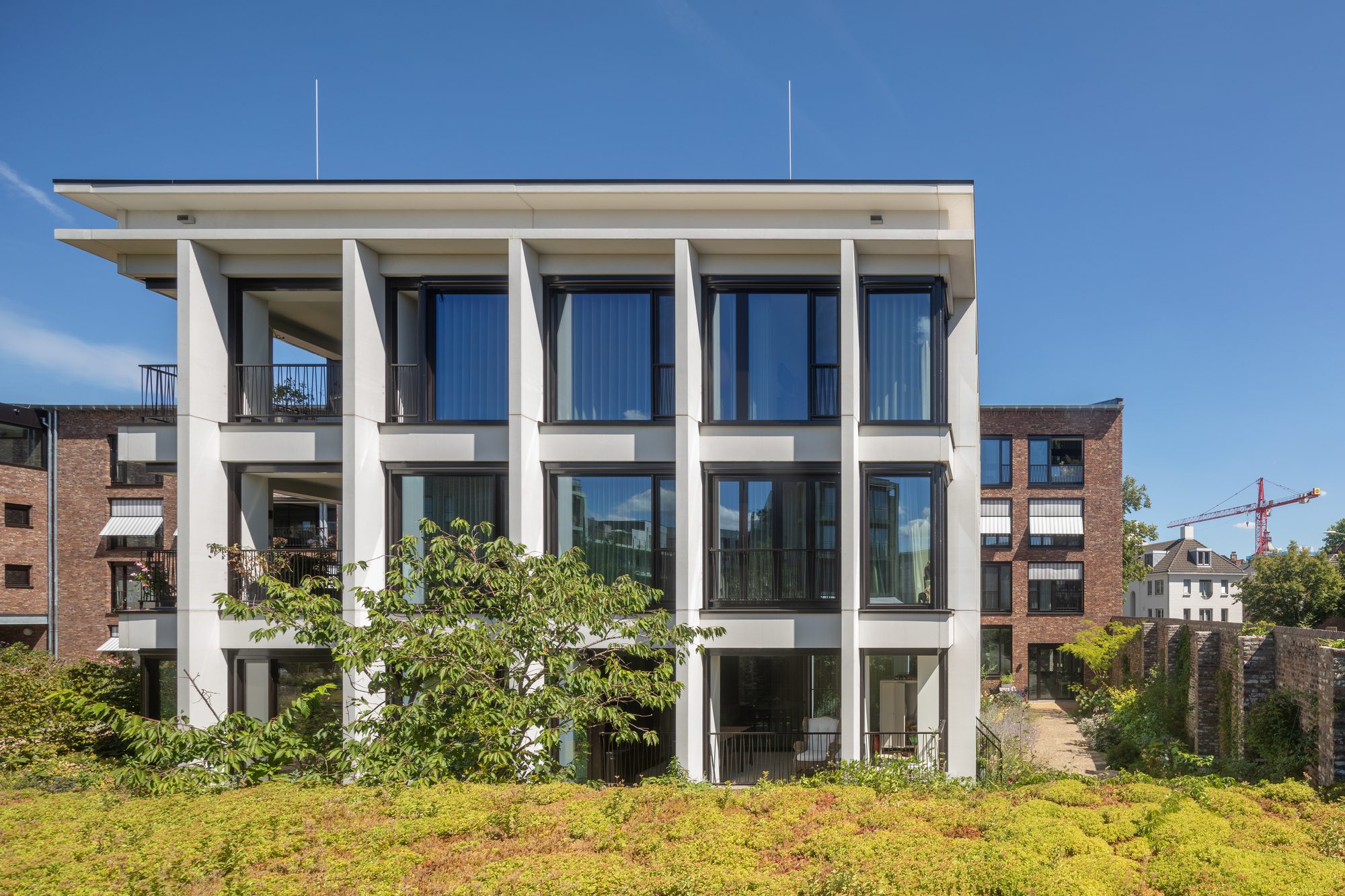 Collective Housing Les Mouleurs