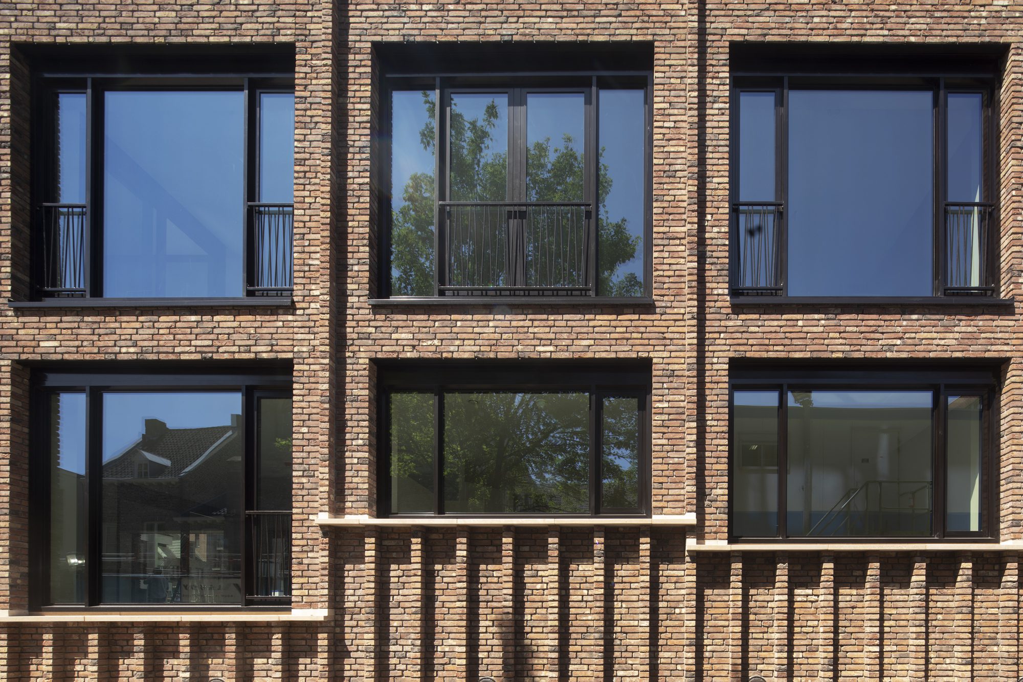 Collective Housing Les Mouleurs