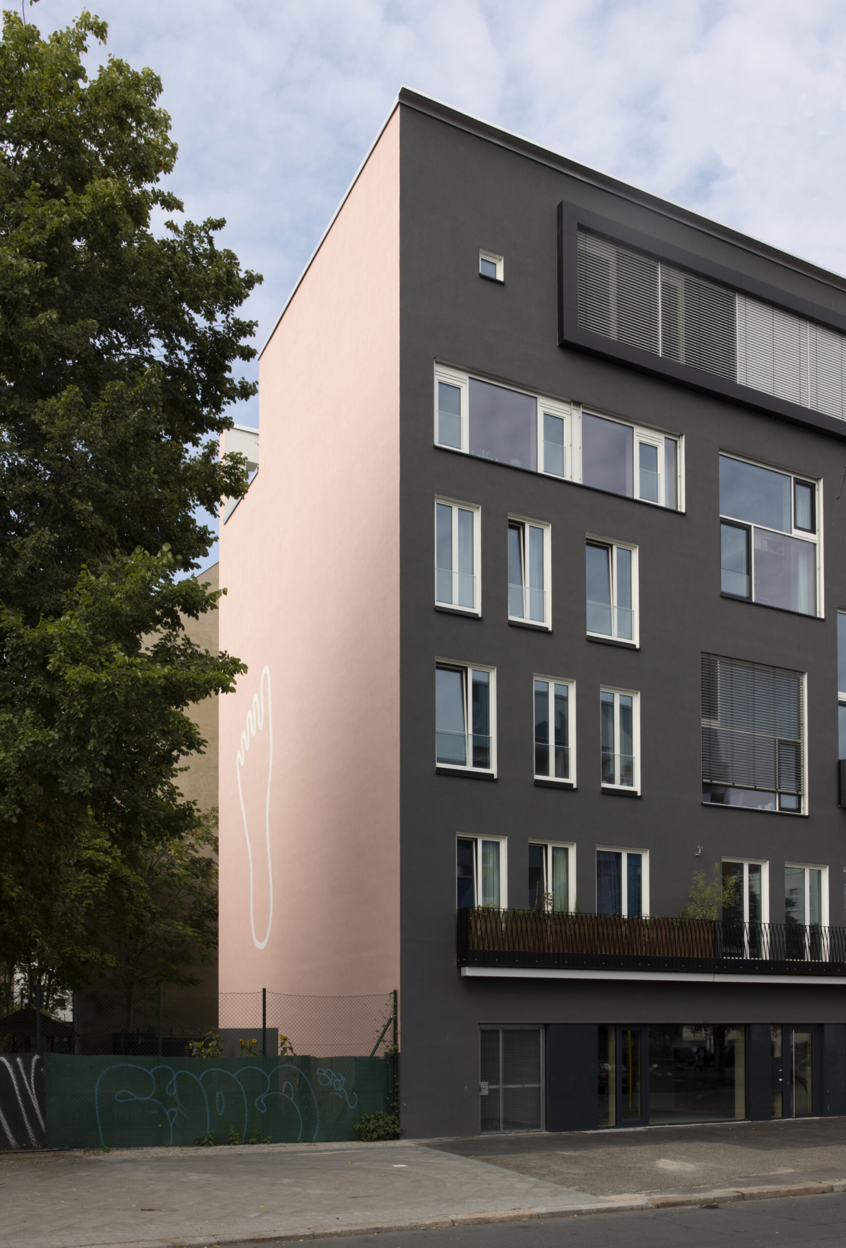 Studios Frobenstraße 1