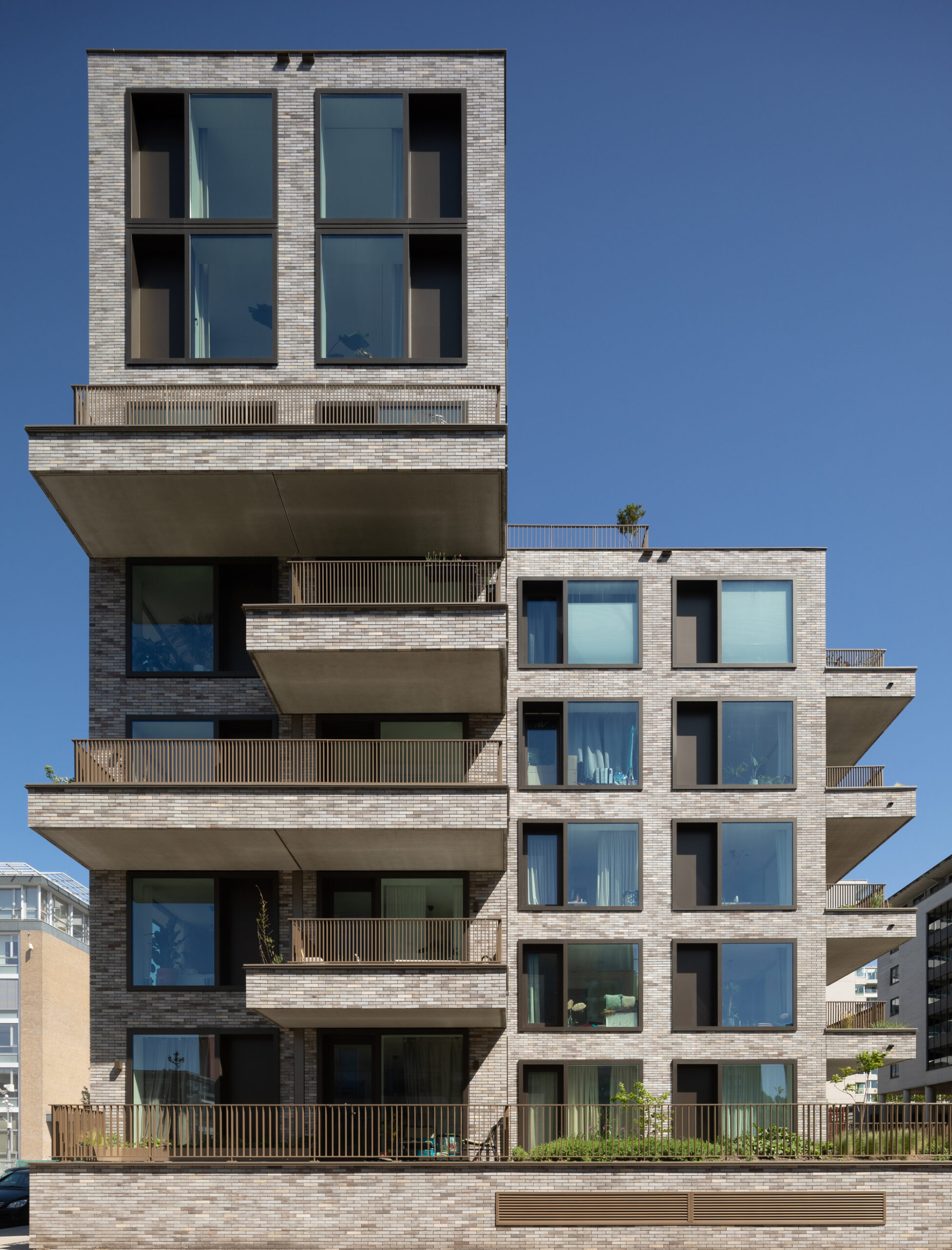 Mannoury Apartments