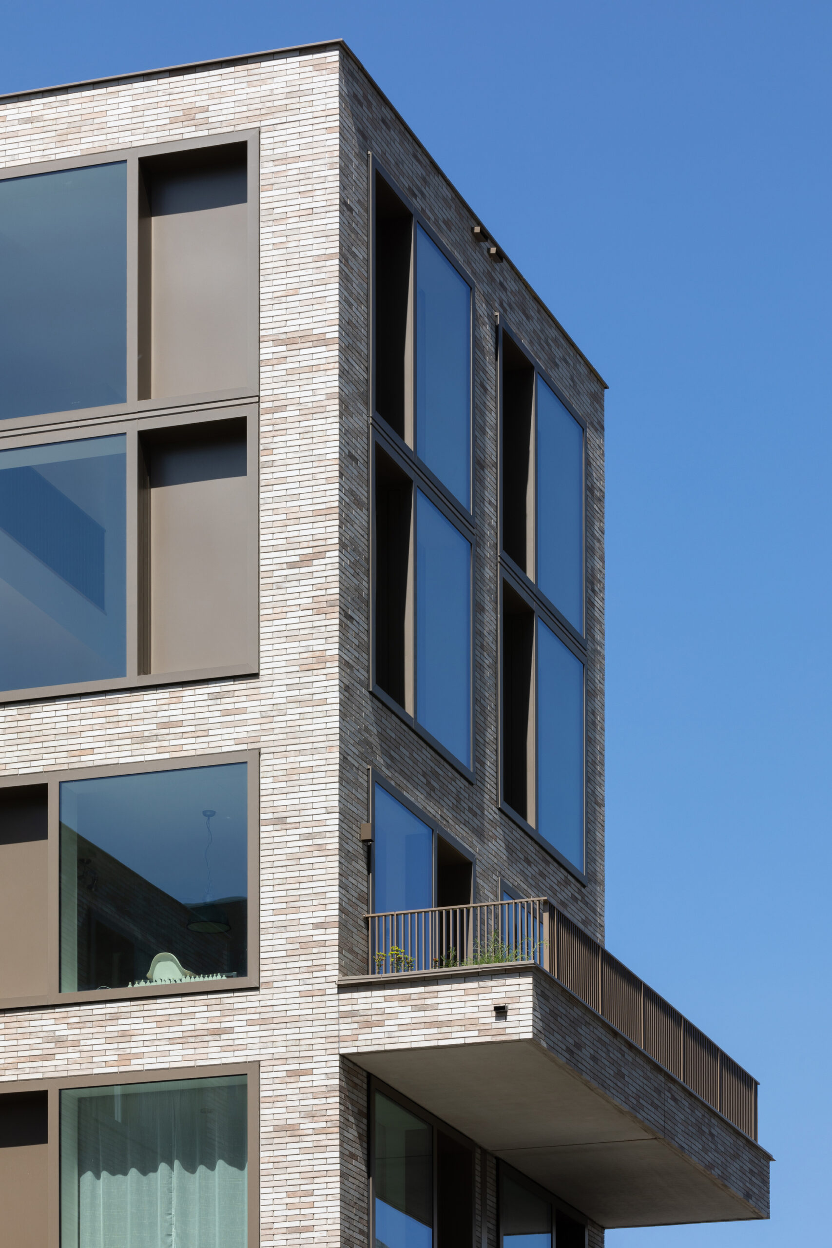 Mannoury Apartments