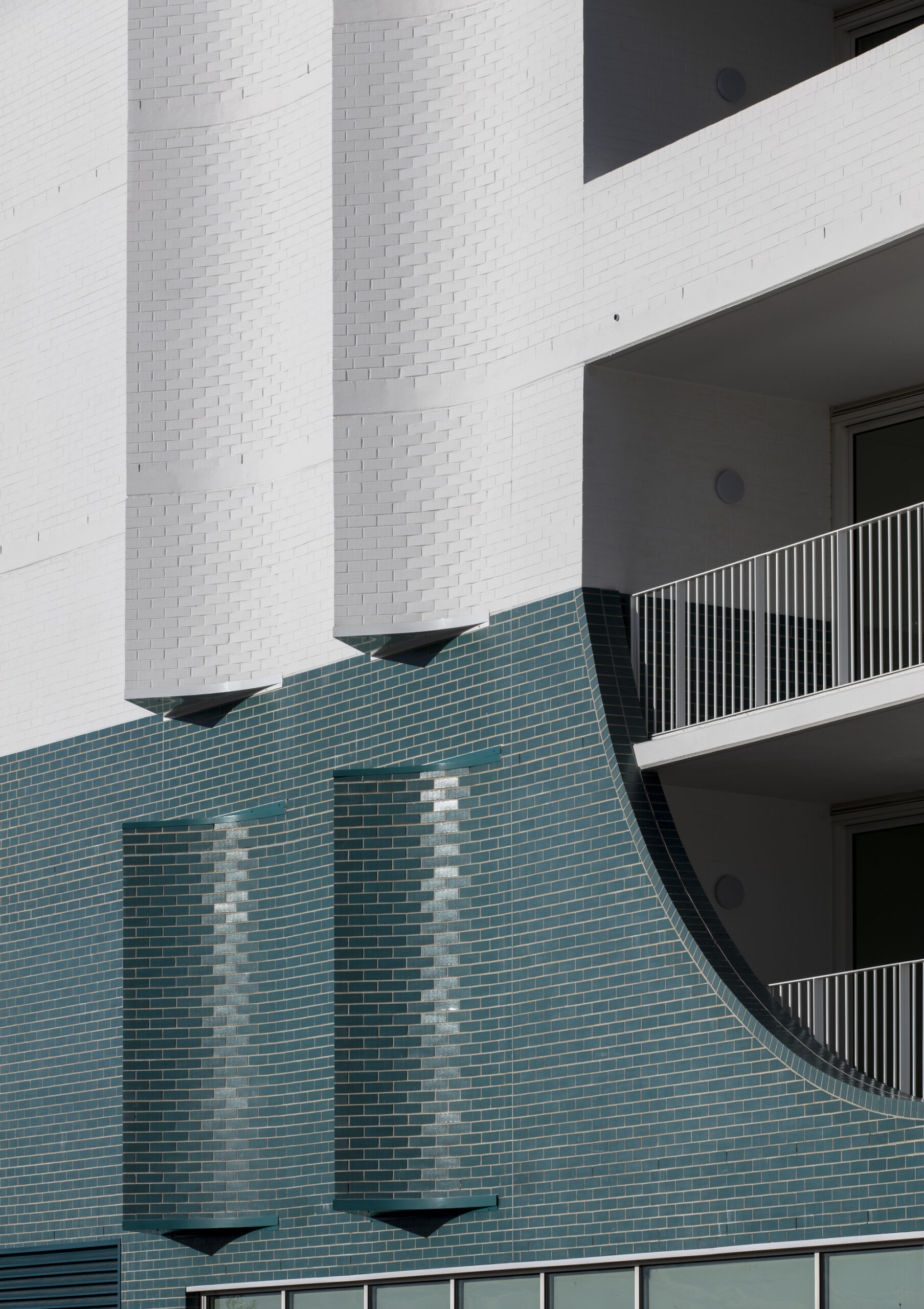 © Brett Boardman16