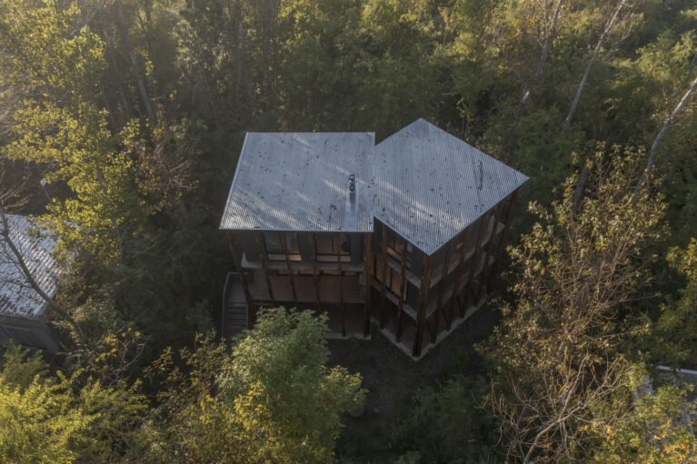 Cabin in the Buenos Aires Delta | Matías Cosenza Arquitecto