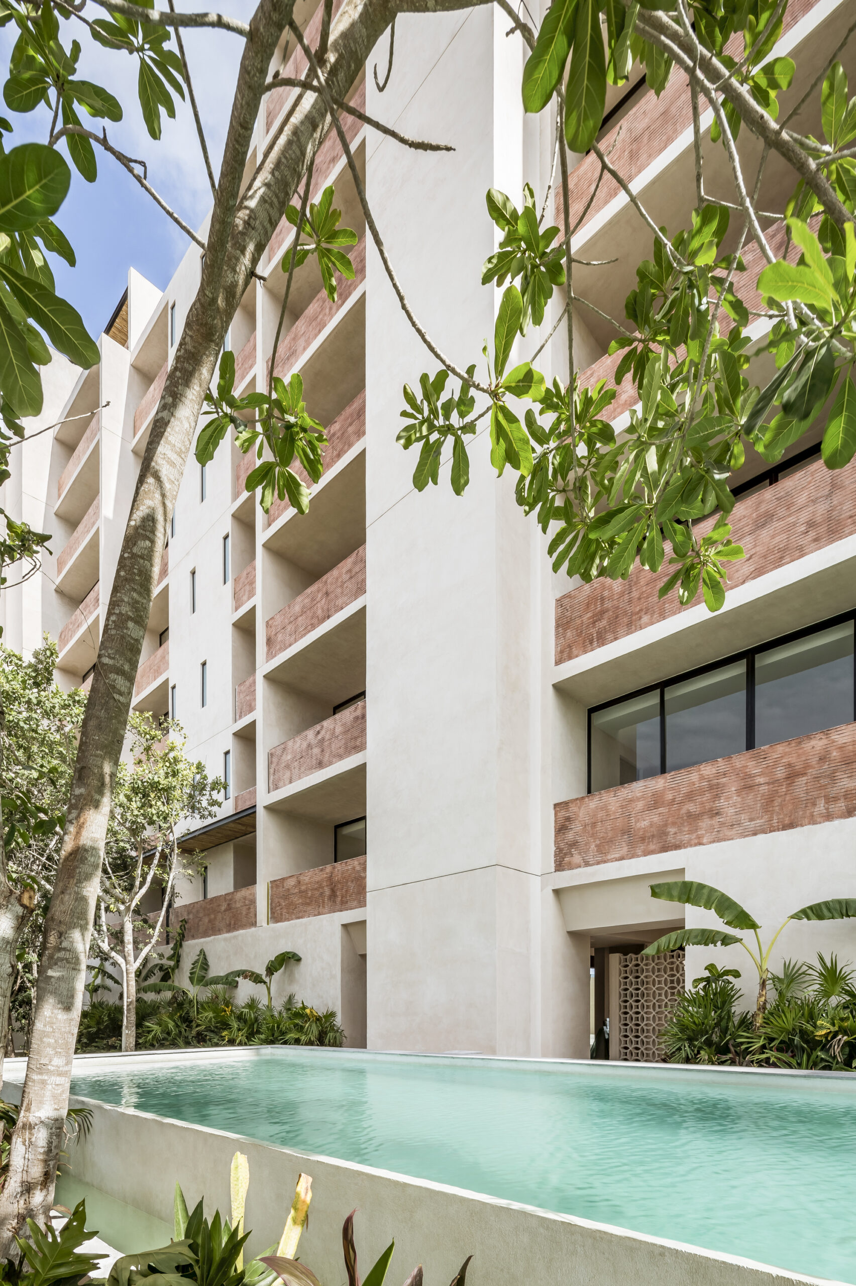 Eugenia Wow Condos
