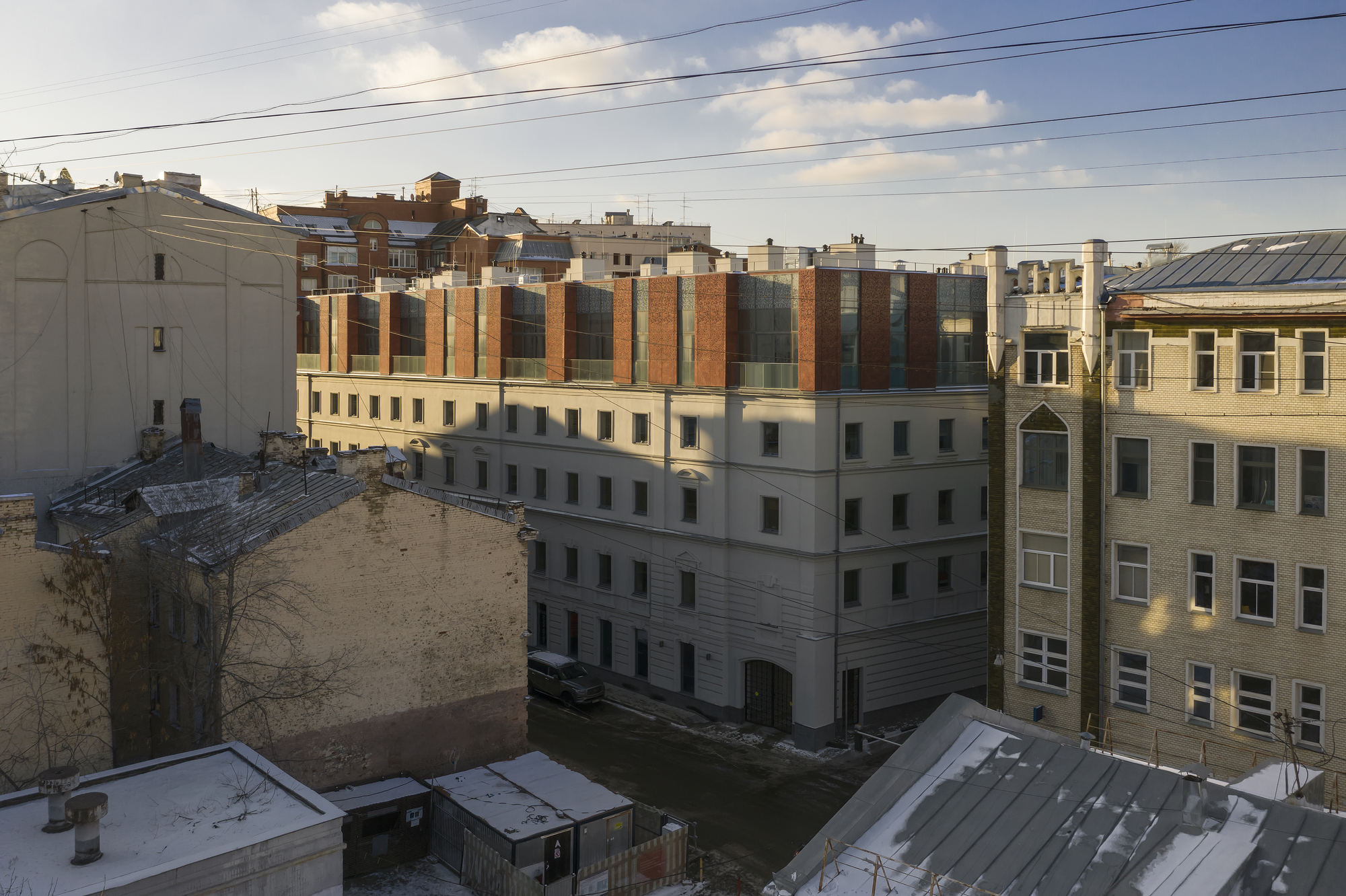 Sovremennik Residential Building Extension