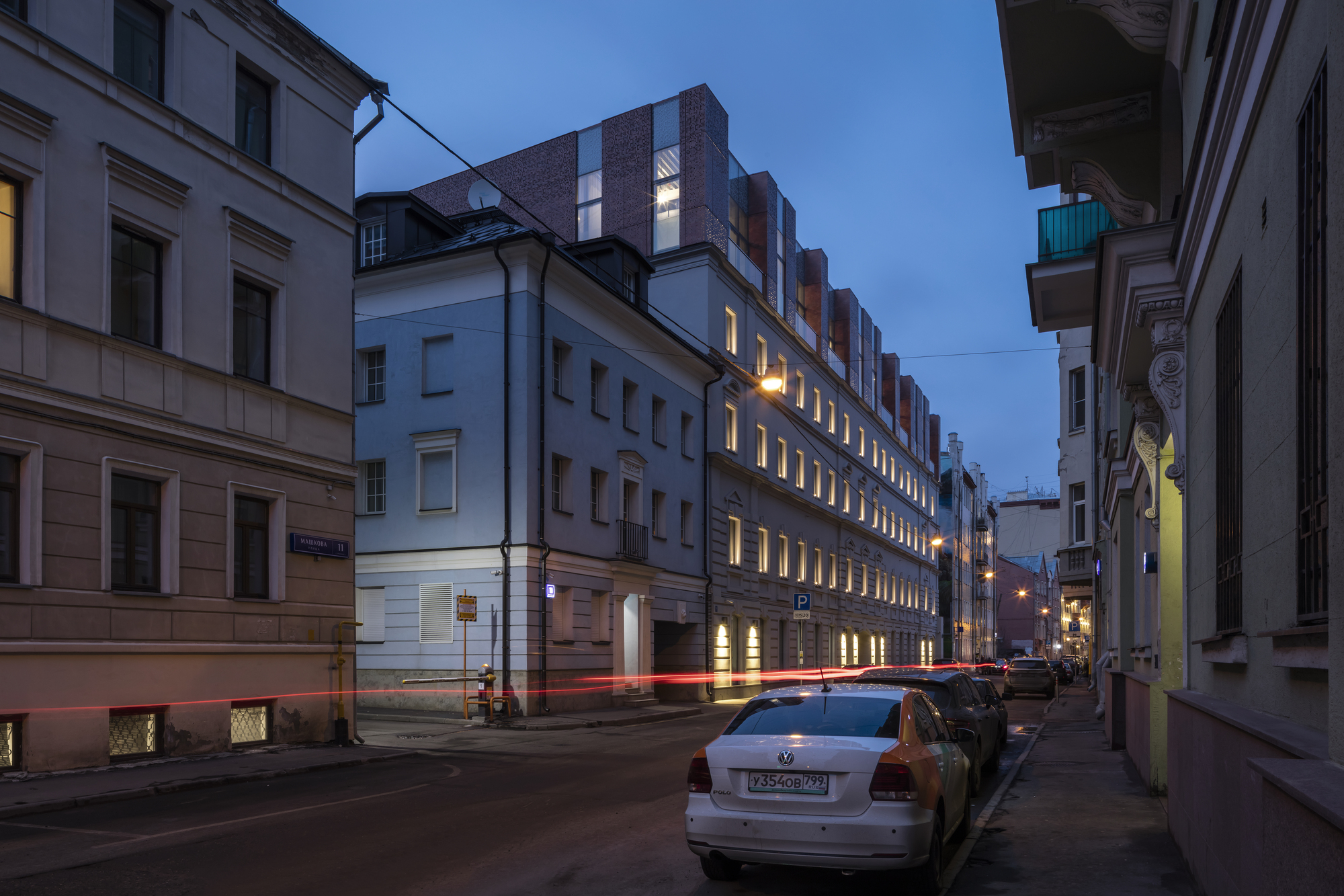 Sovremennik Residential Building Extension