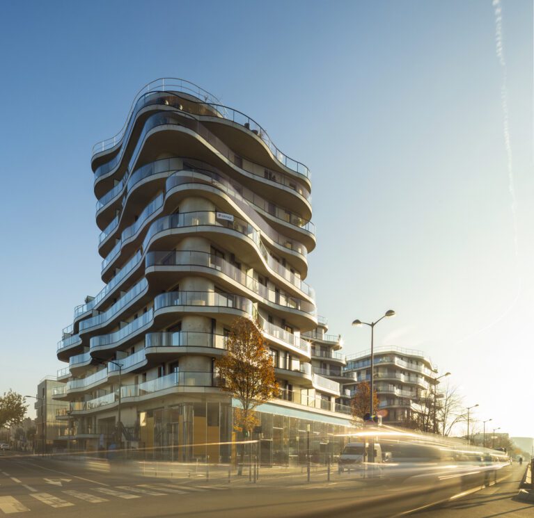 Courbes Residential Building | Christophe Rousselle Architecte