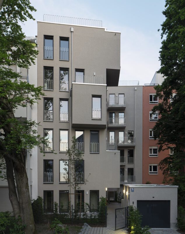 House with bay windows