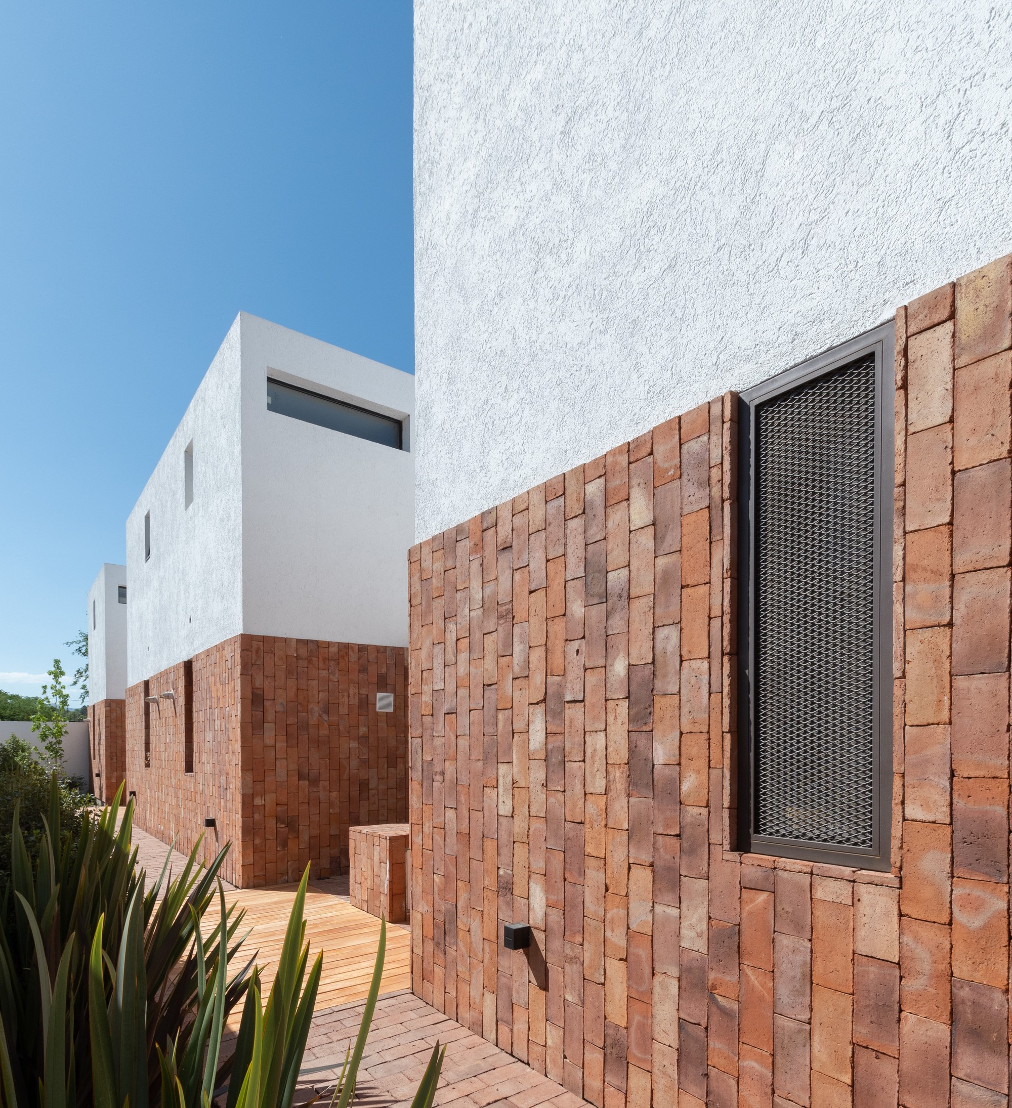 La Inesita Housing