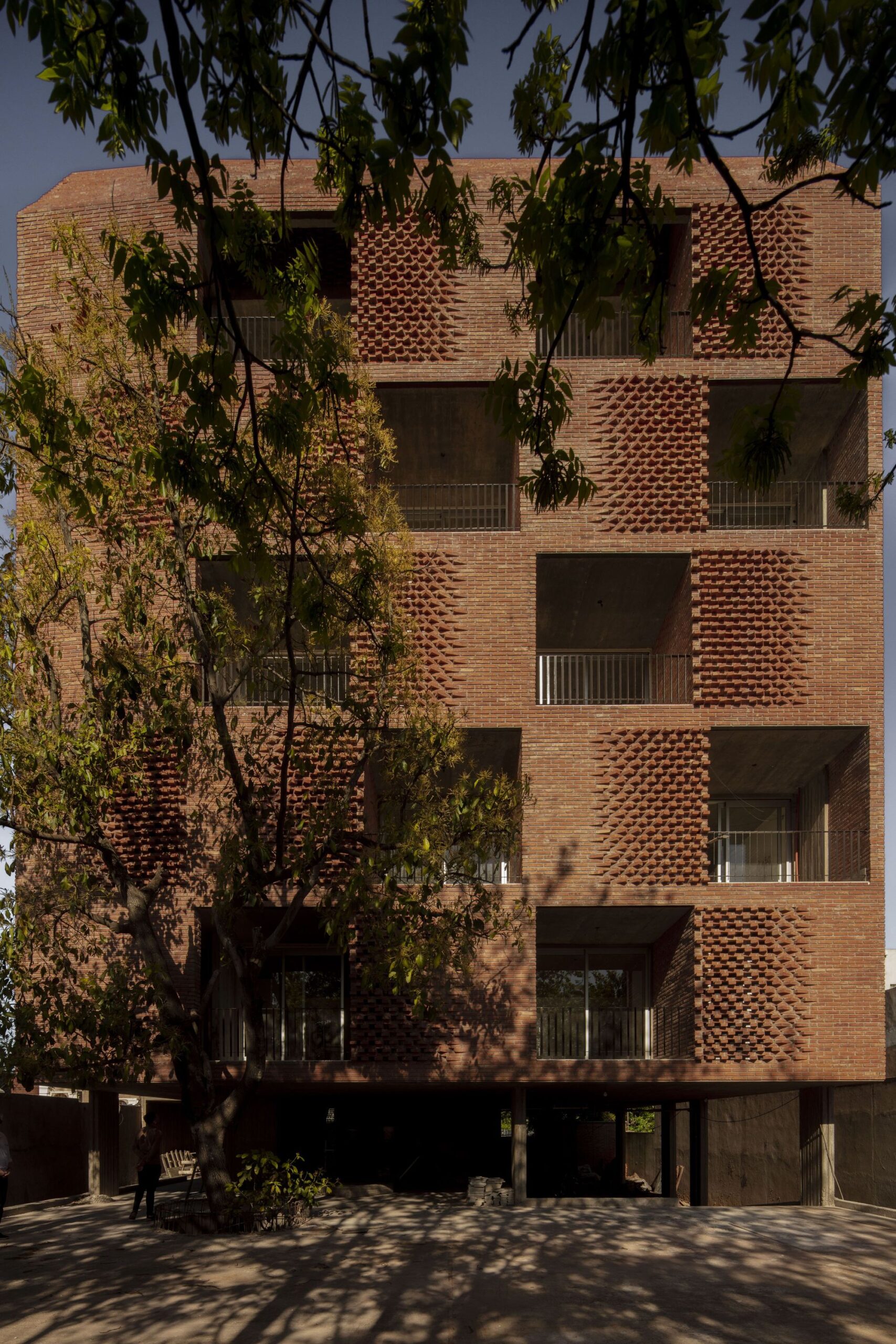 Damero Building