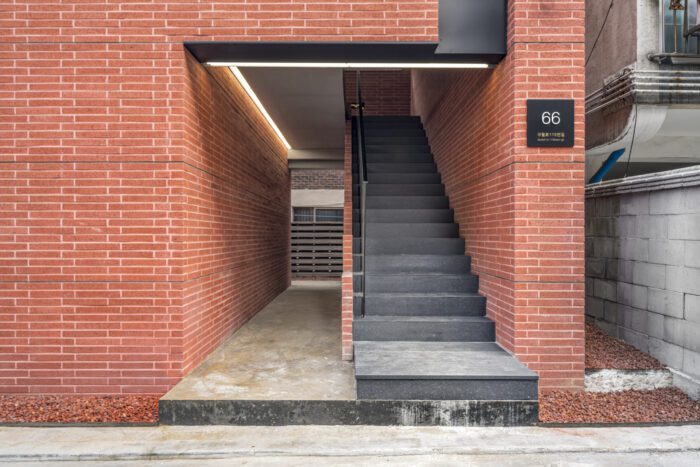 Three Planes Five Layers Apartment