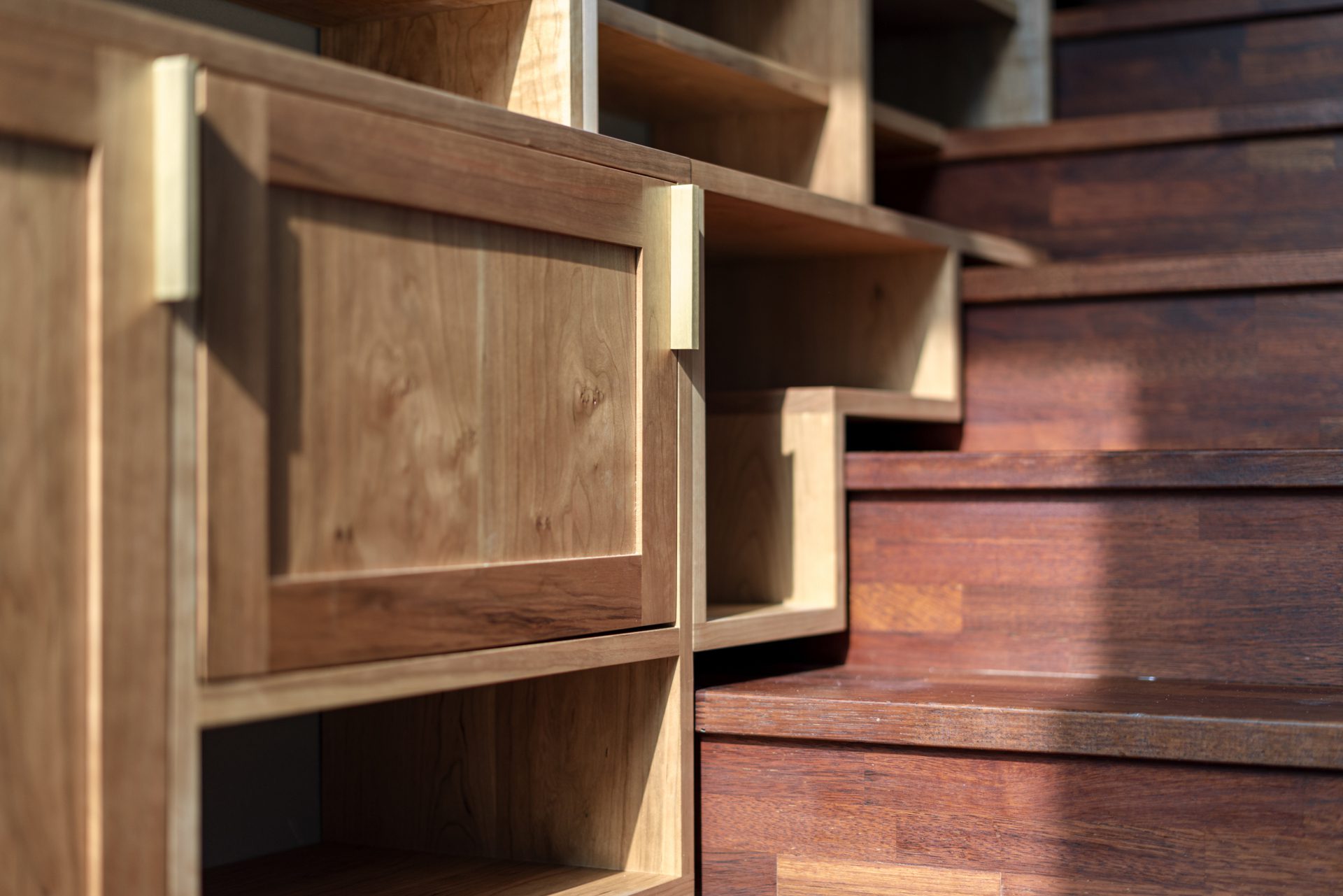 Three Planes Five Layers Apartment