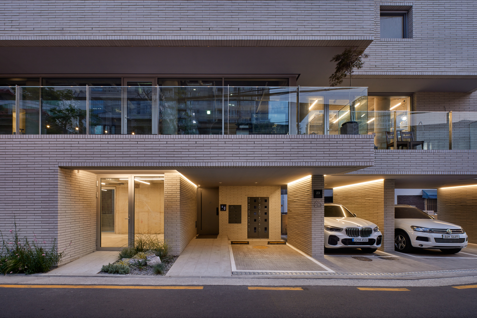 T Roof Commercial and Residential Building