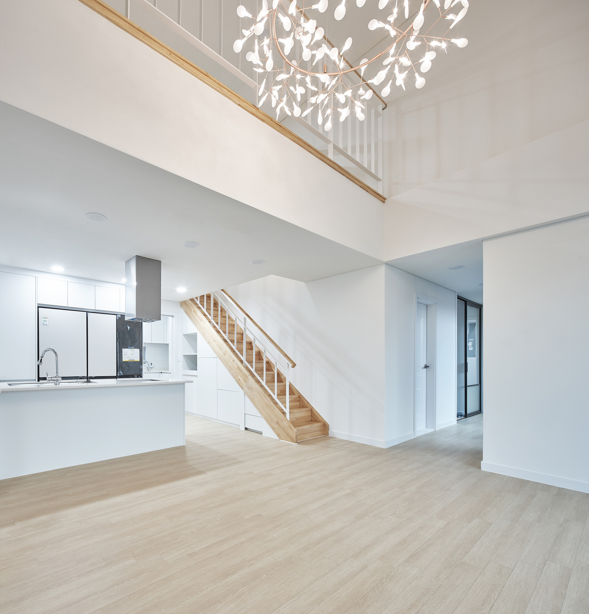 Anseong Commercial House