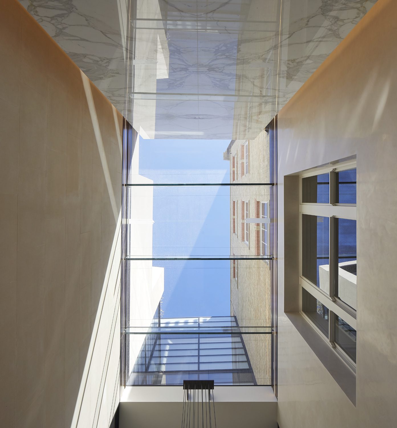 © Hufton + Crow7