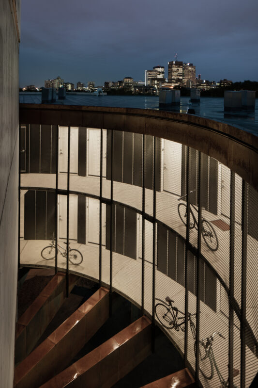 62M Apartments
