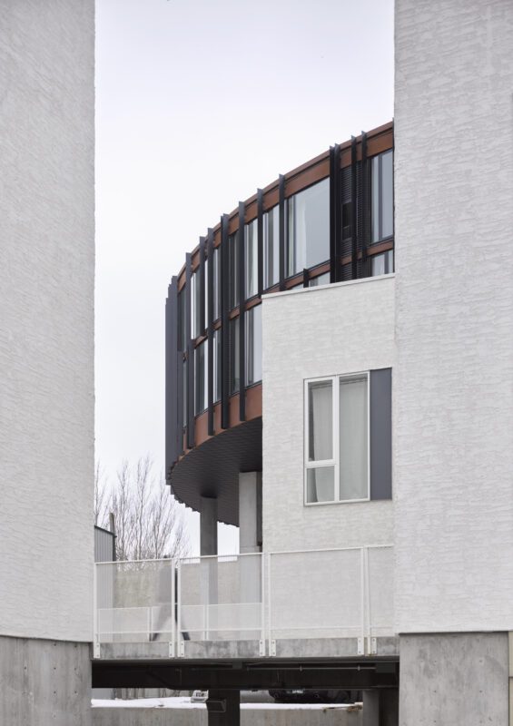 62M Apartments