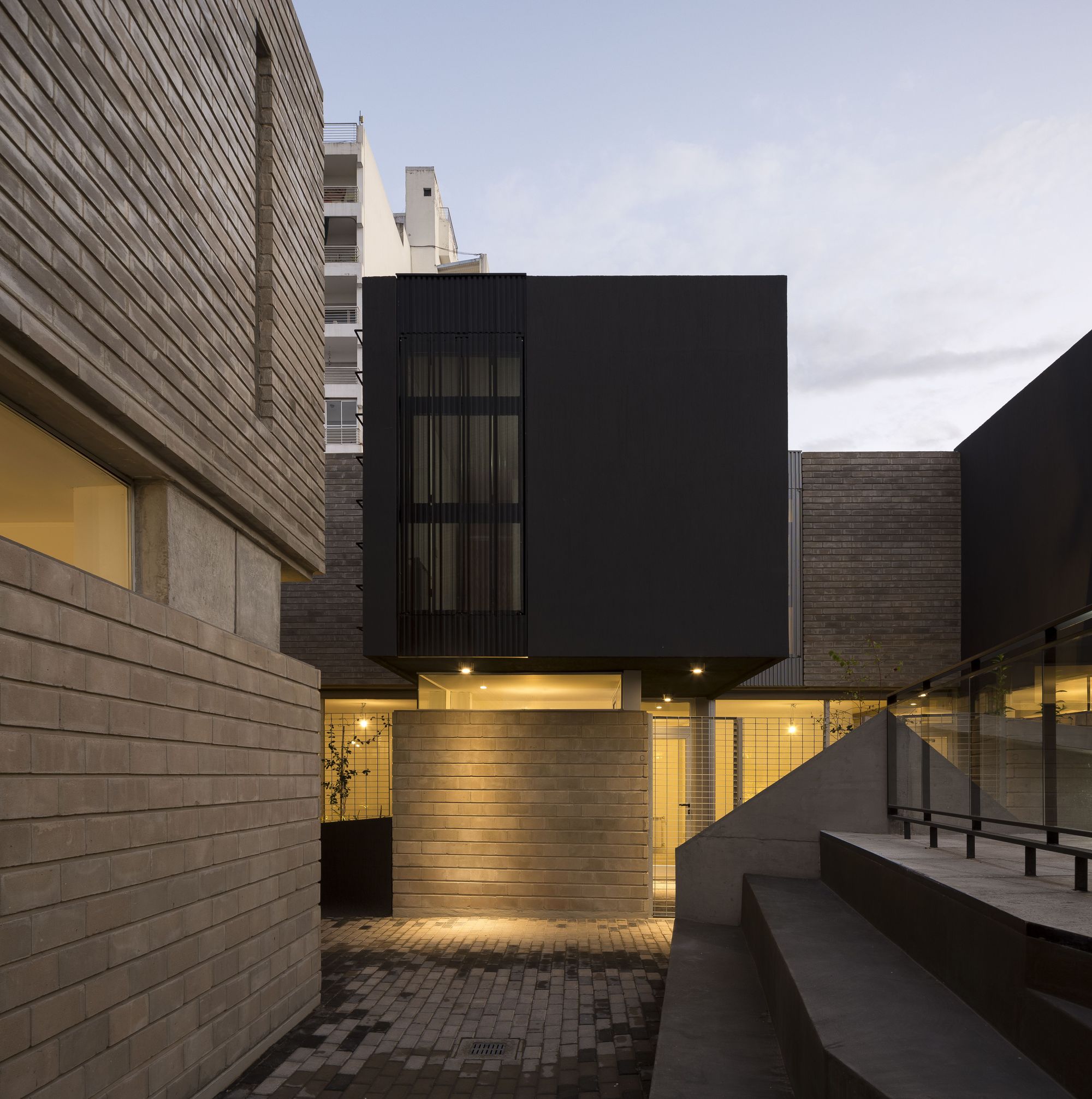 Pichincha Hybrid Housing Complex