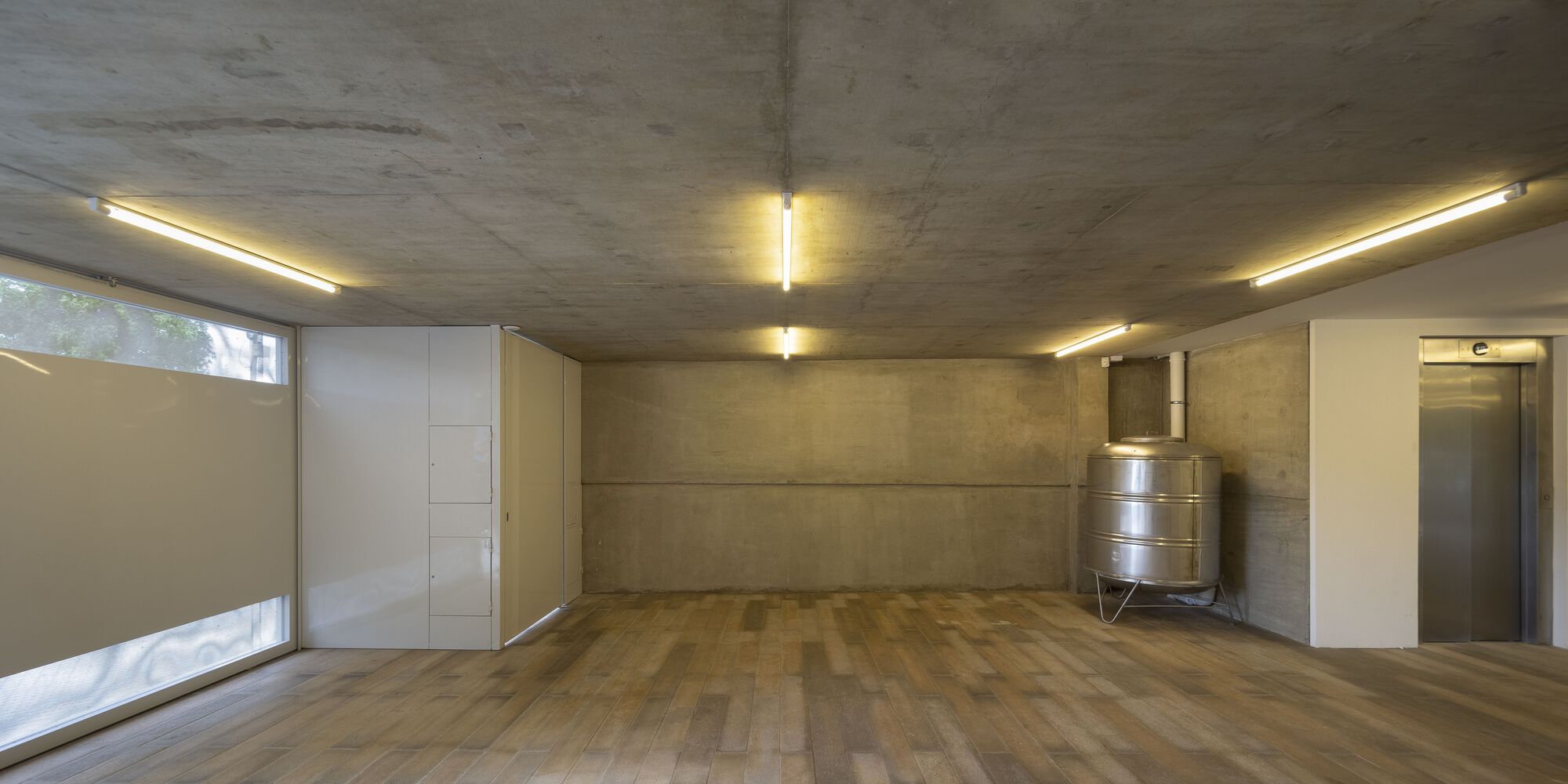 A01 Apartment Building