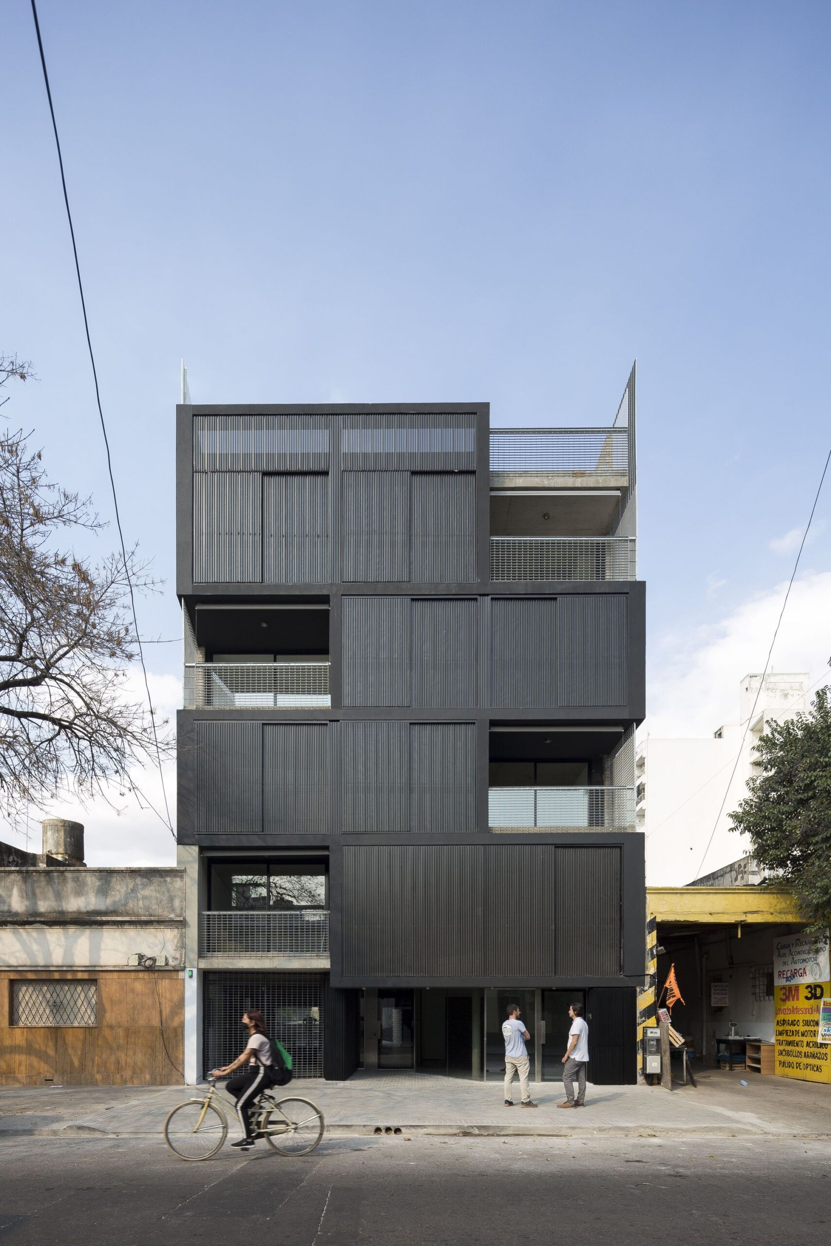 Pichincha Hybrid Housing Complex