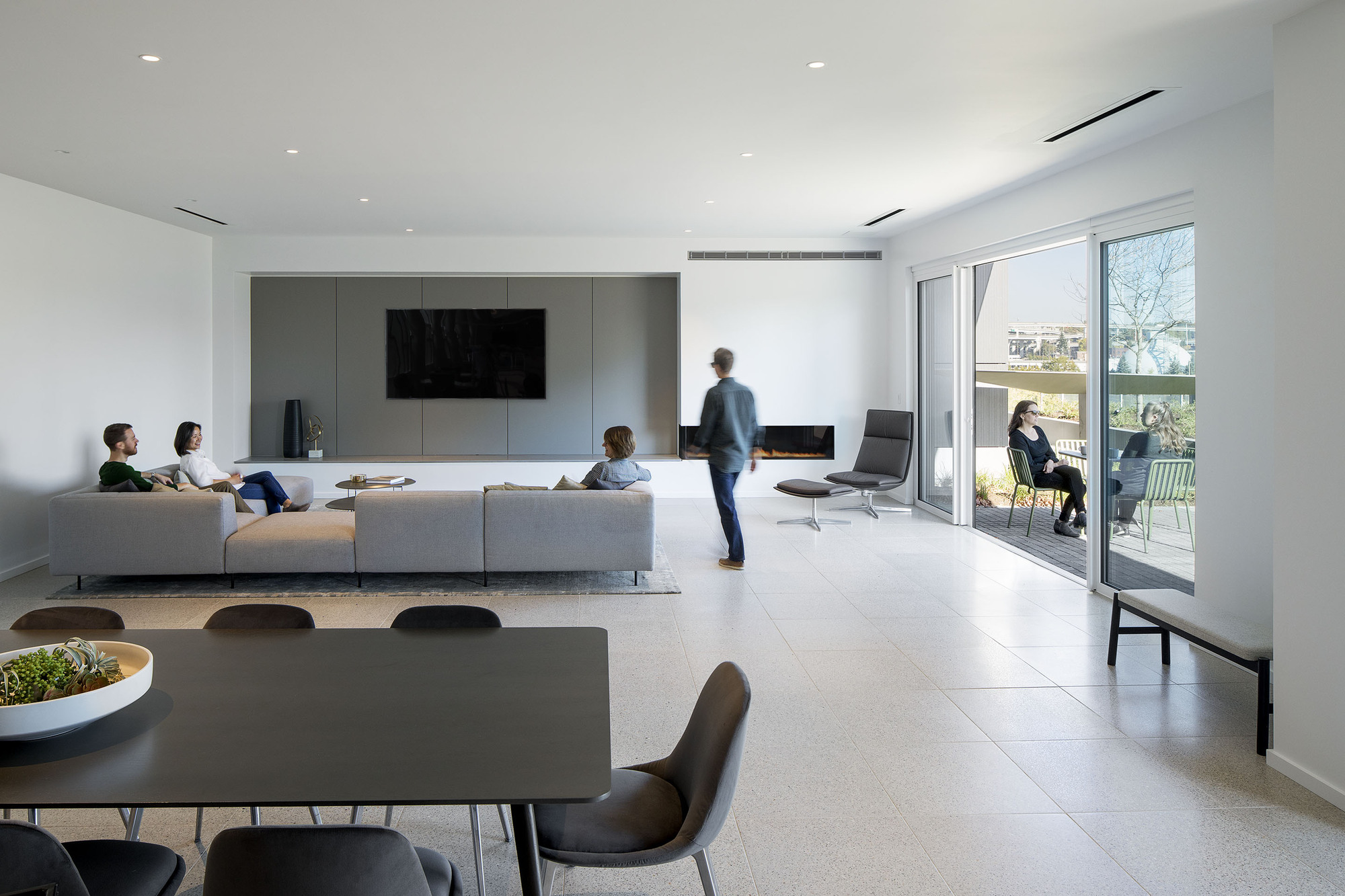 Vista North Pearl Condominiums