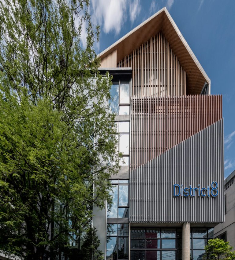 District 8 Home & Office | AOMO