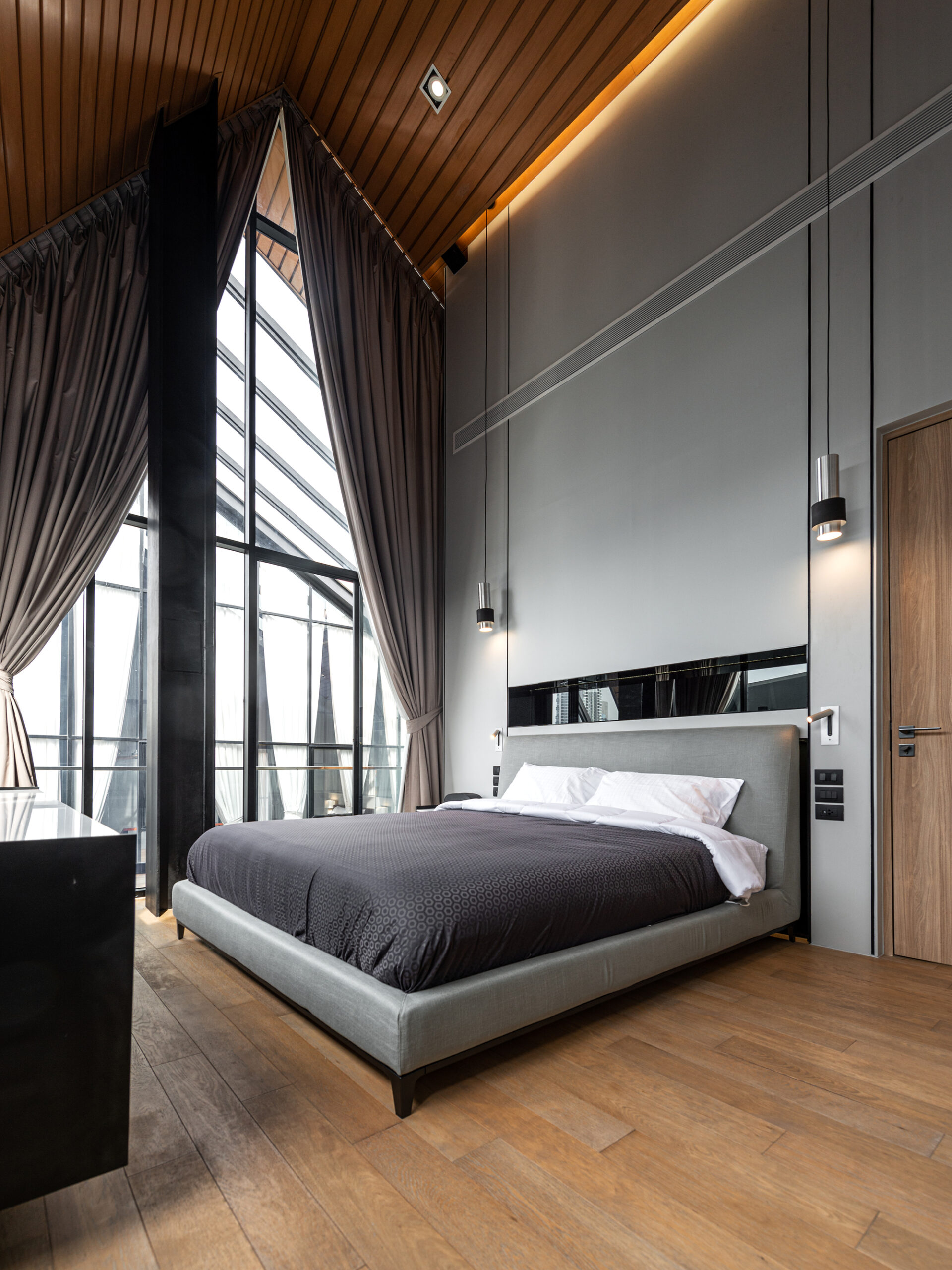 District 8 Home & Office