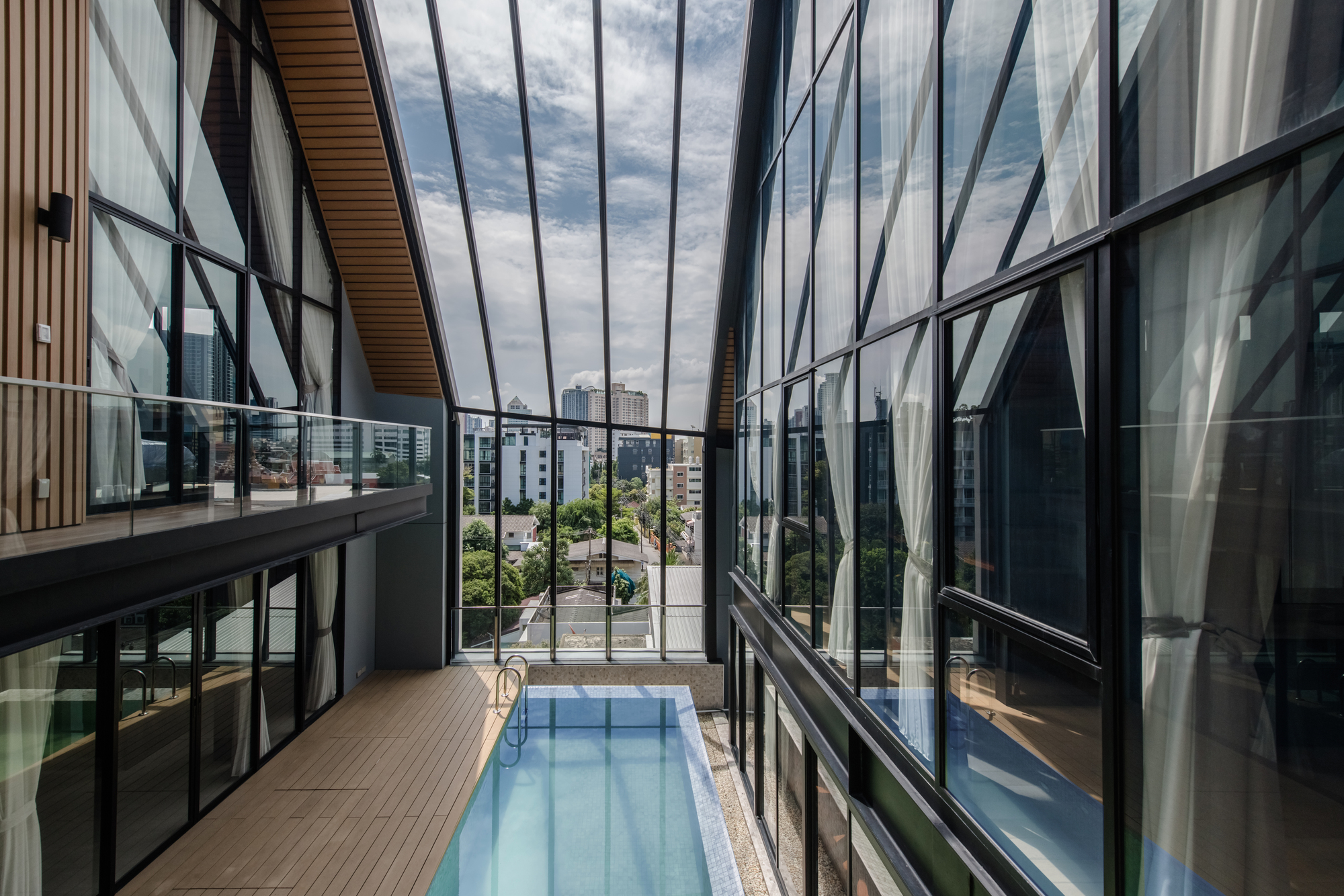 District 8 Home & Office