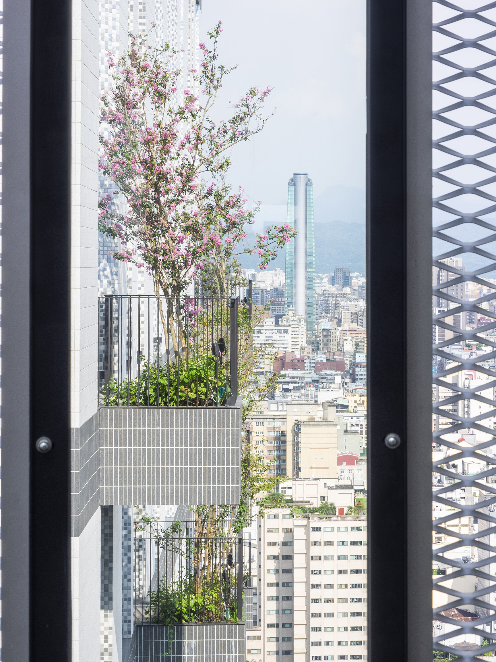 Sky Green Residential & Retail Tower