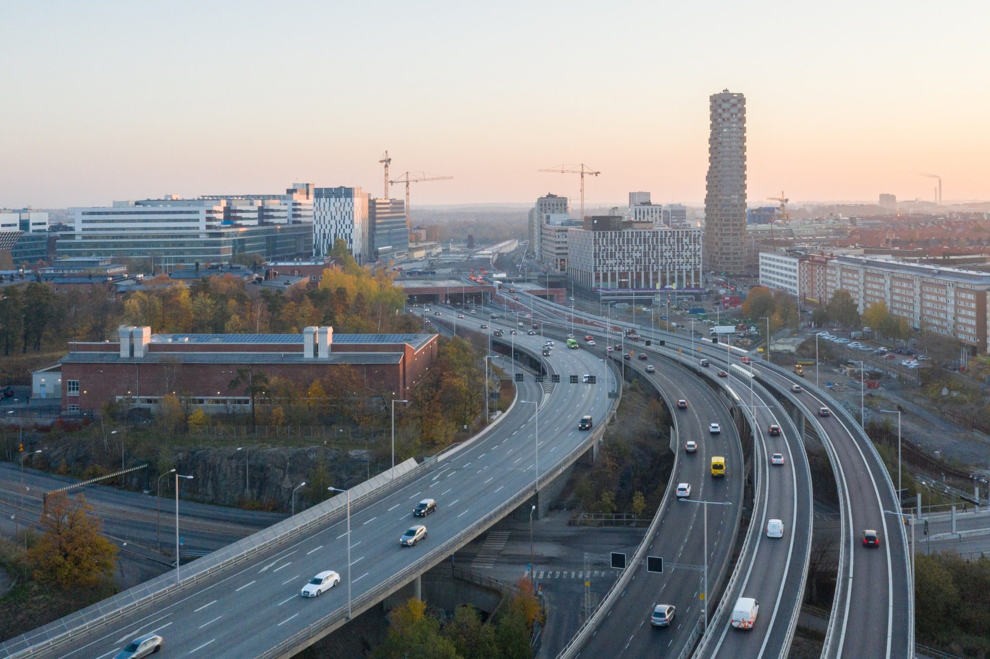 © Laurian Ghinitoiu8