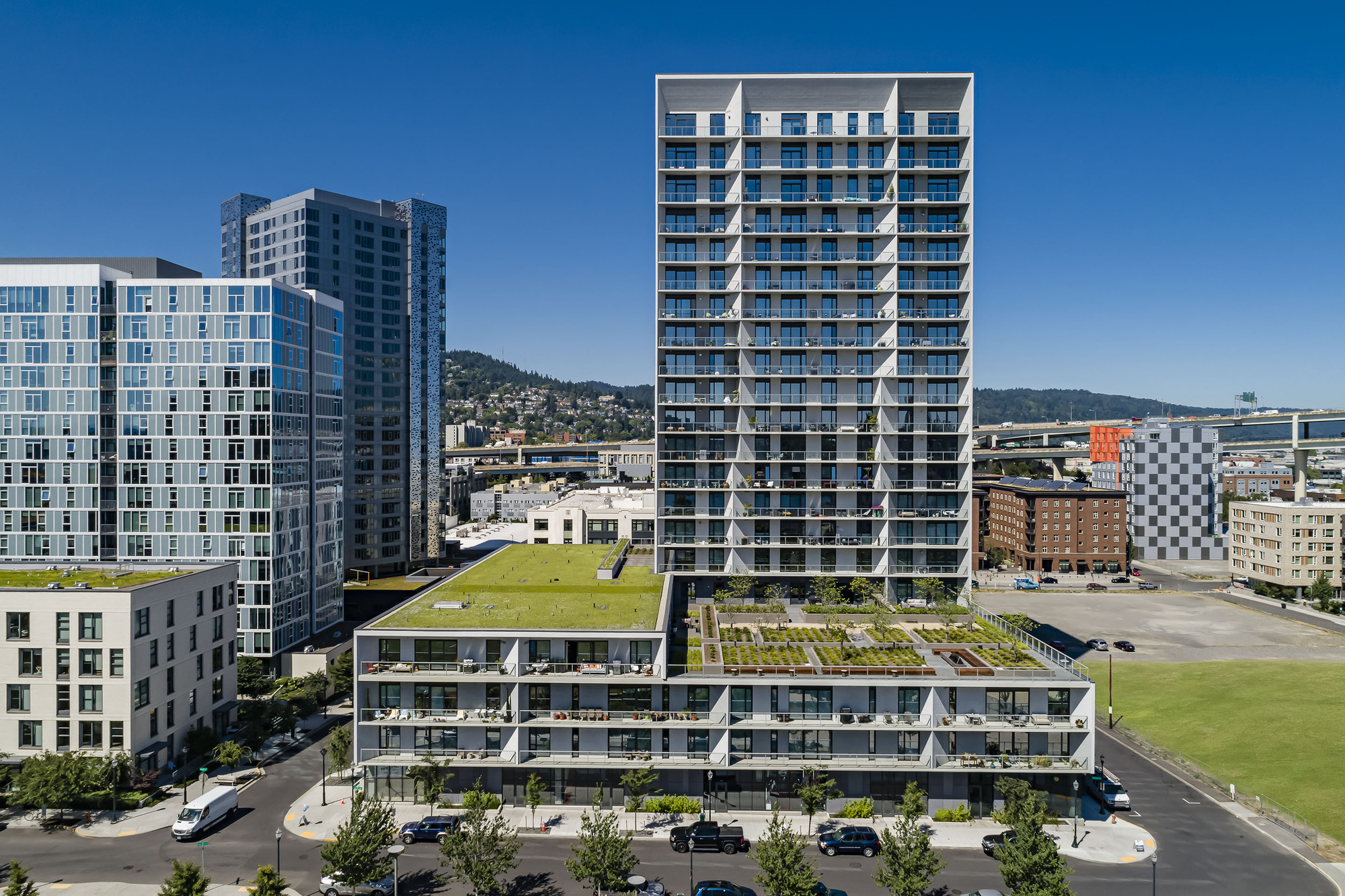 Vista North Pearl Condominiums