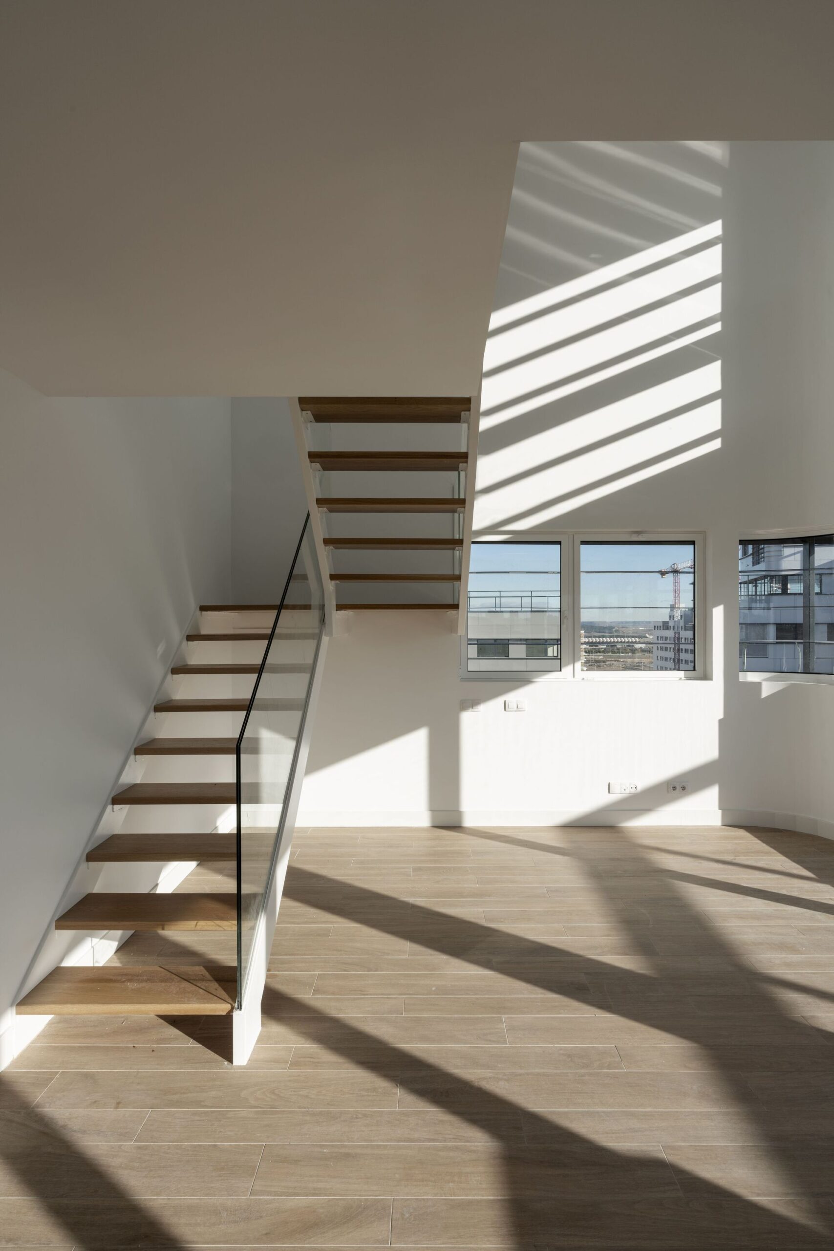 67 Houses, Shops, and a Garage in Valdebebas