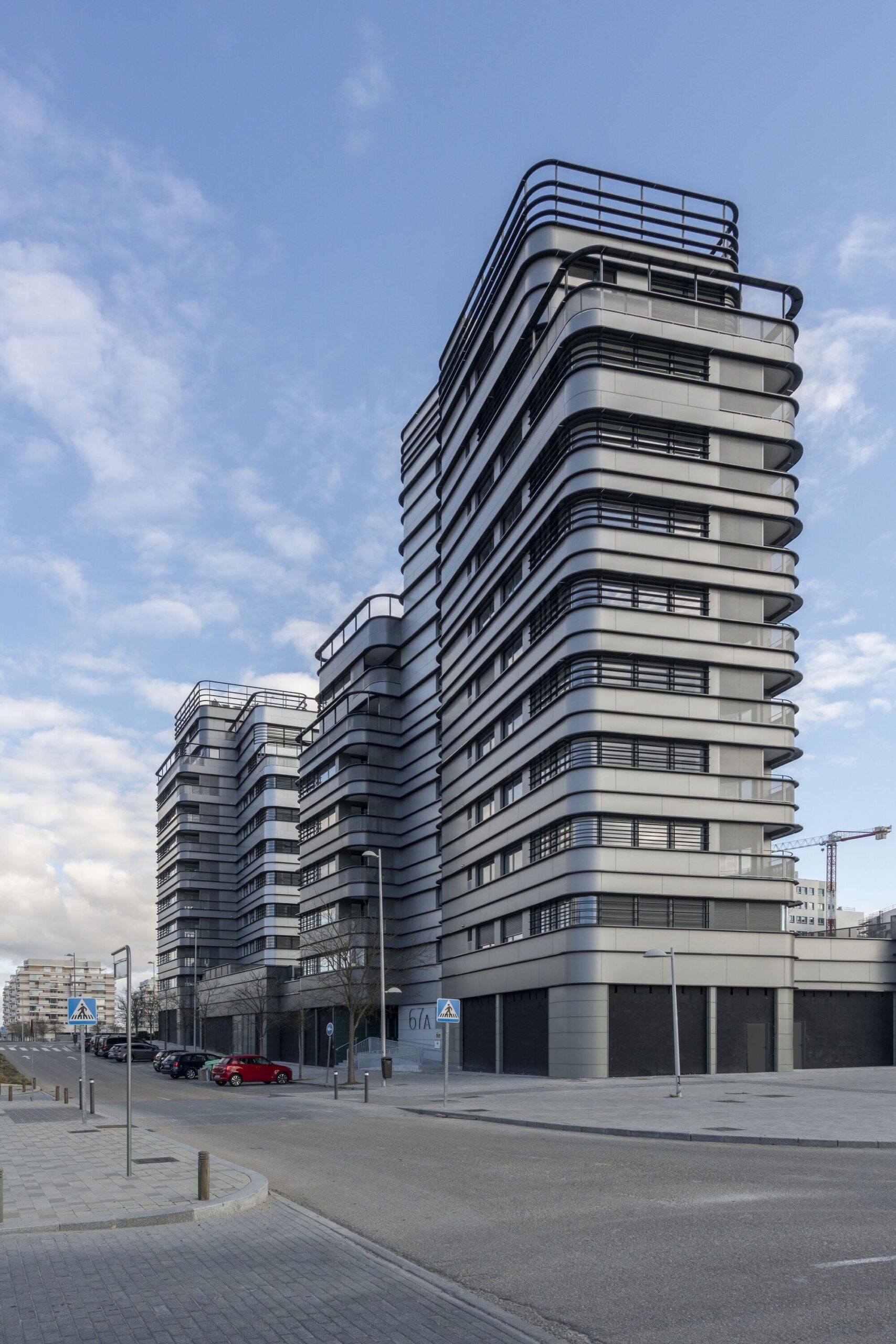 67 Houses, Shops, and a Garage in Valdebebas