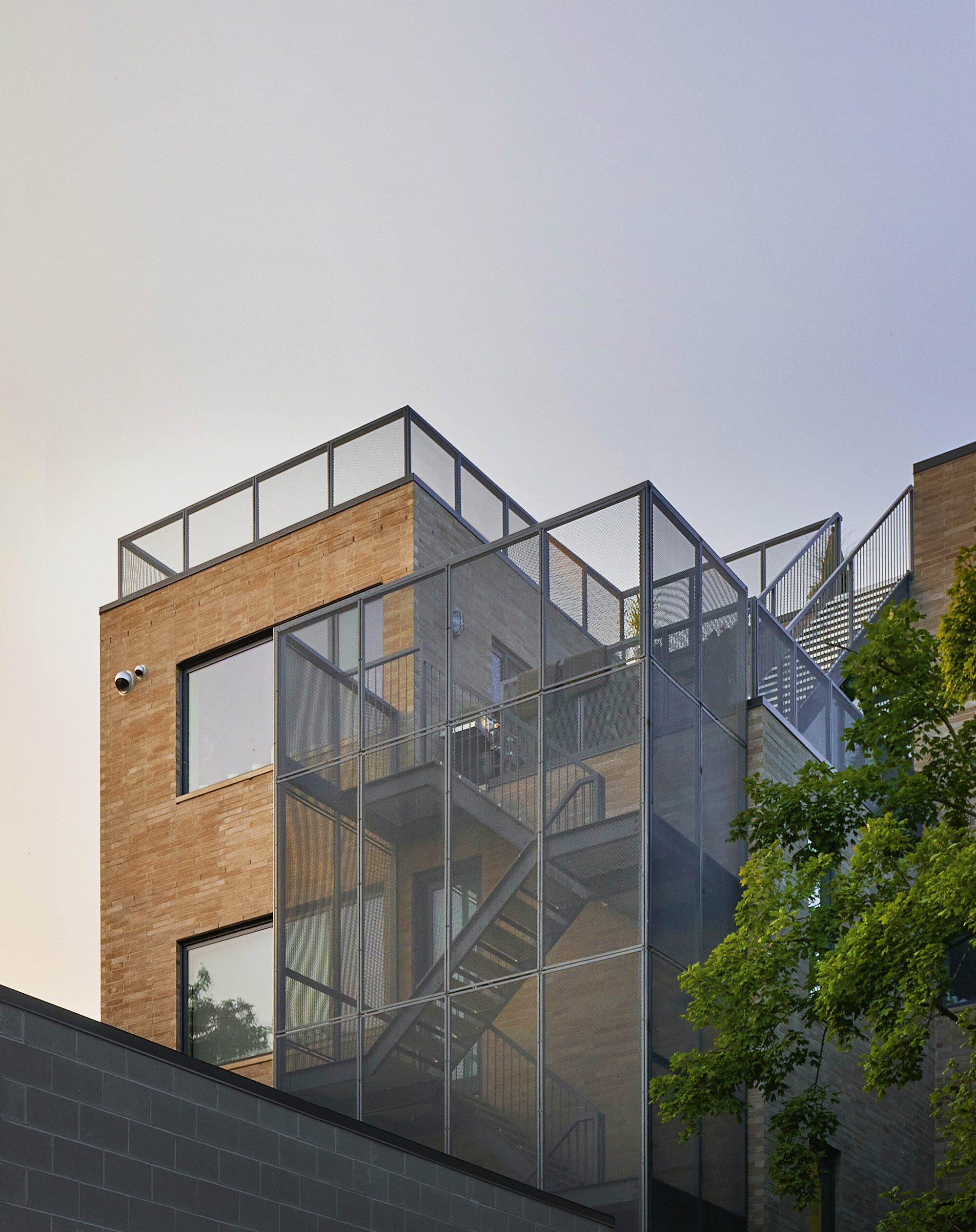 530 West Dickens
