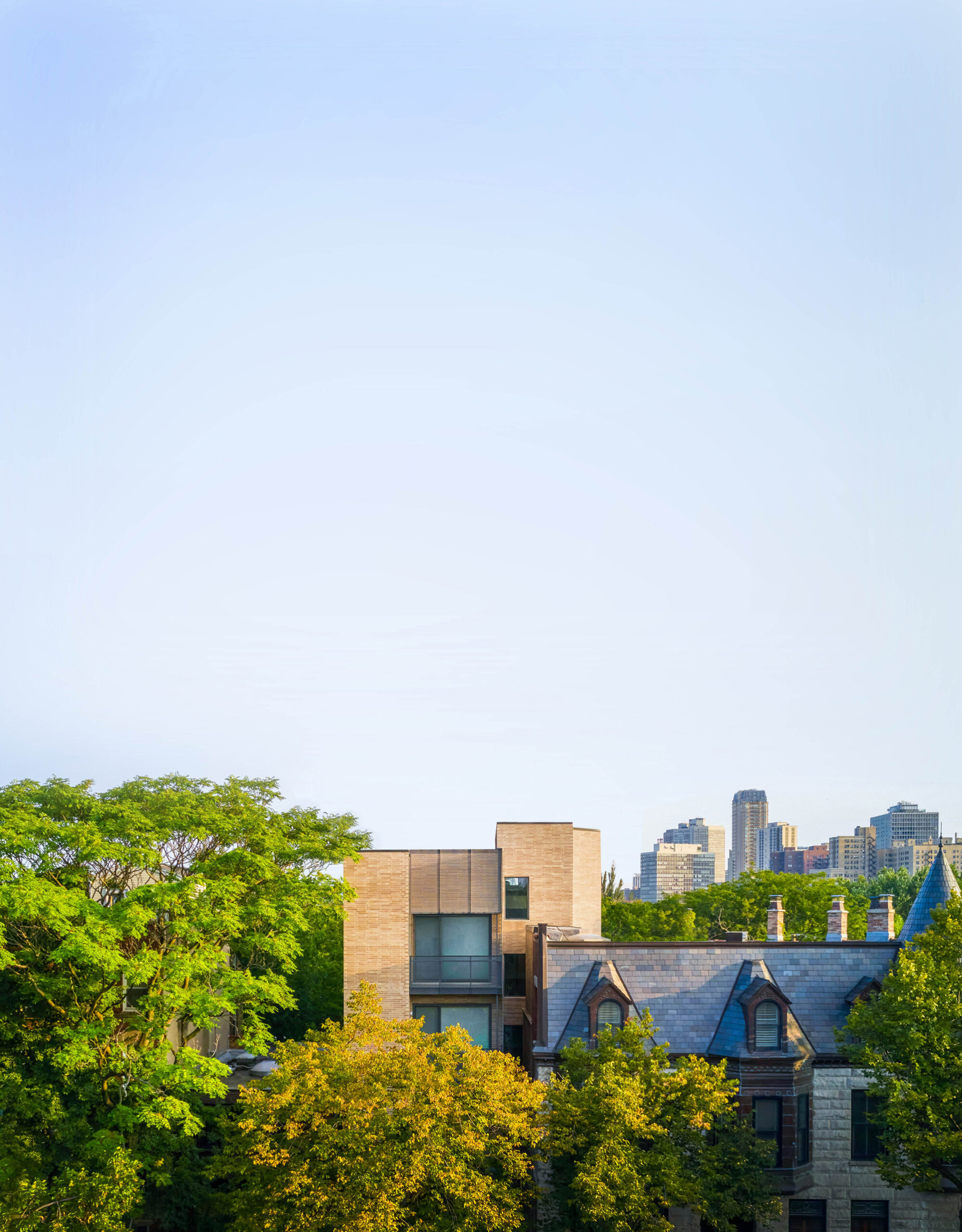 530 West Dickens