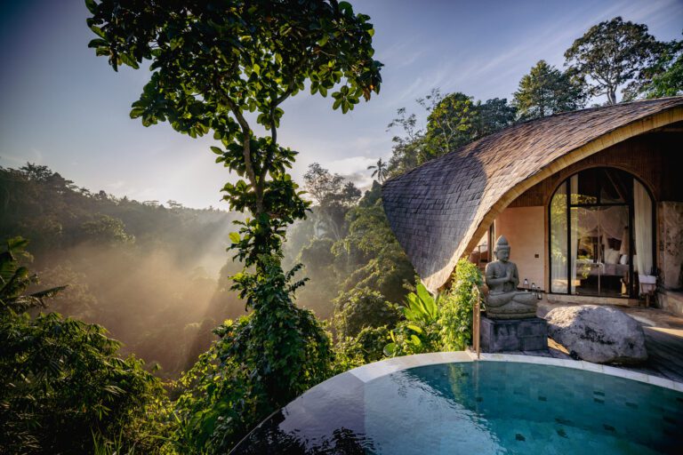 Belalu Dome Villa | Pablo Luna Studio