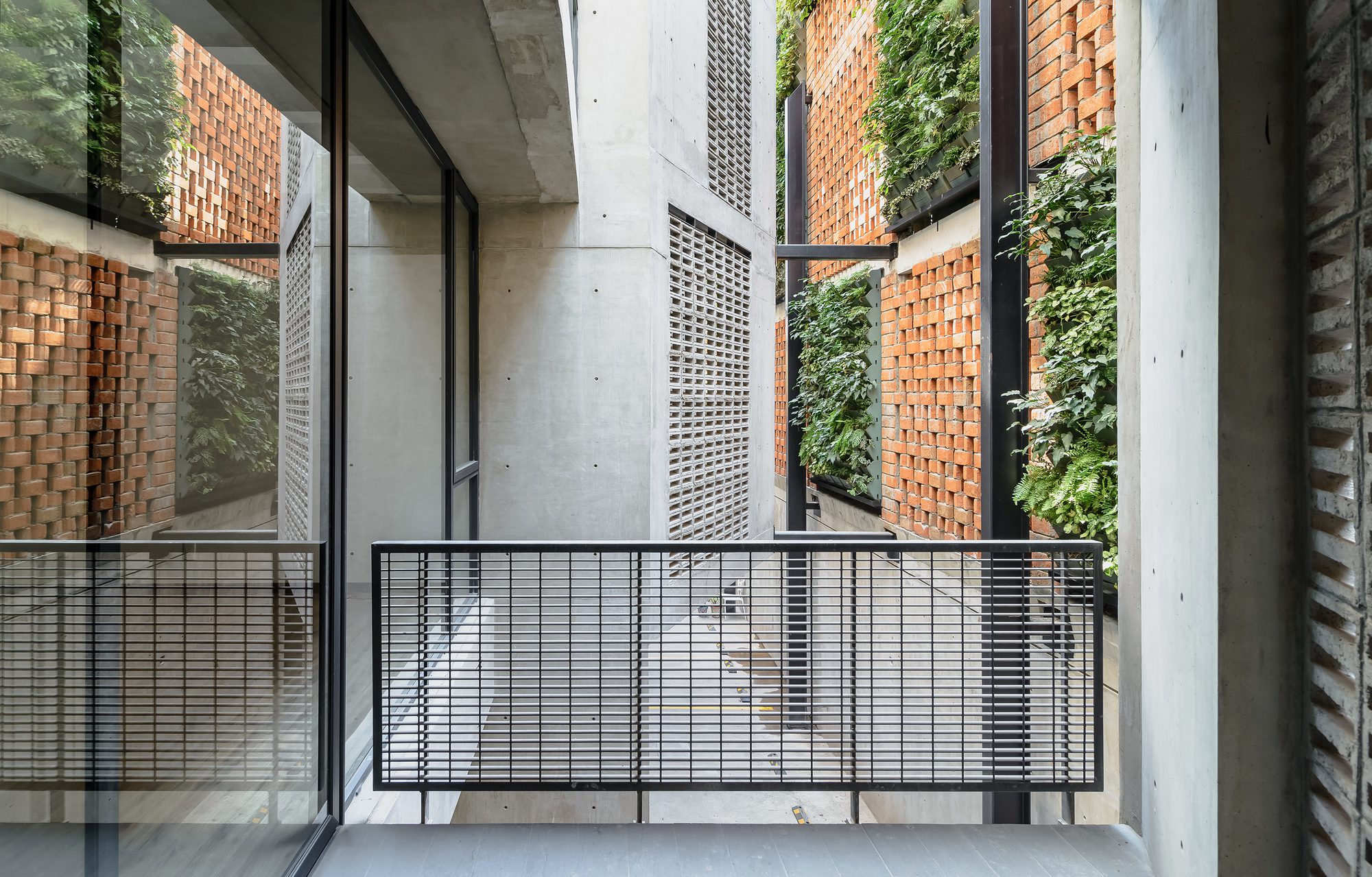 © Moritz Bernoully15