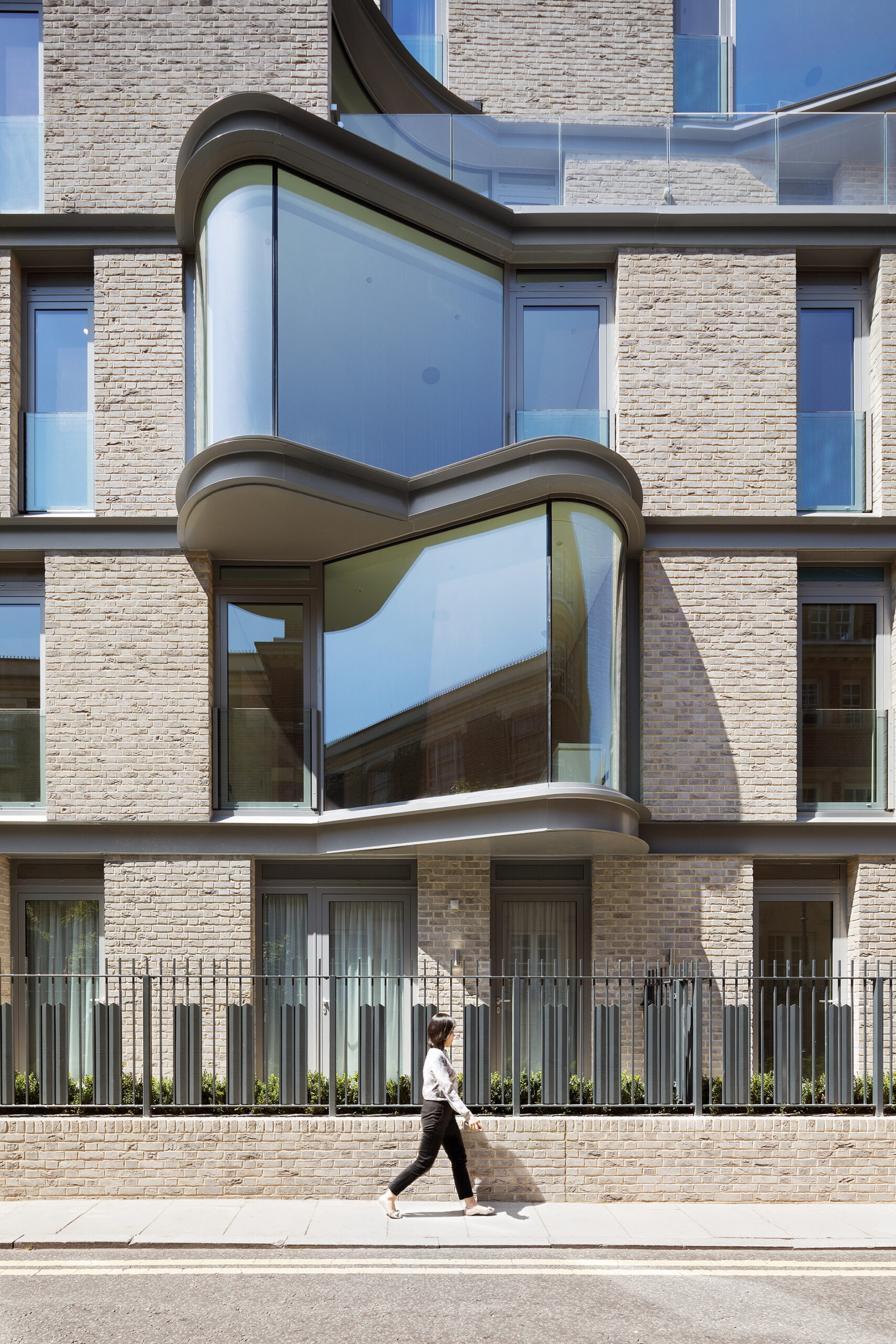 IV Castel Lane Apartments