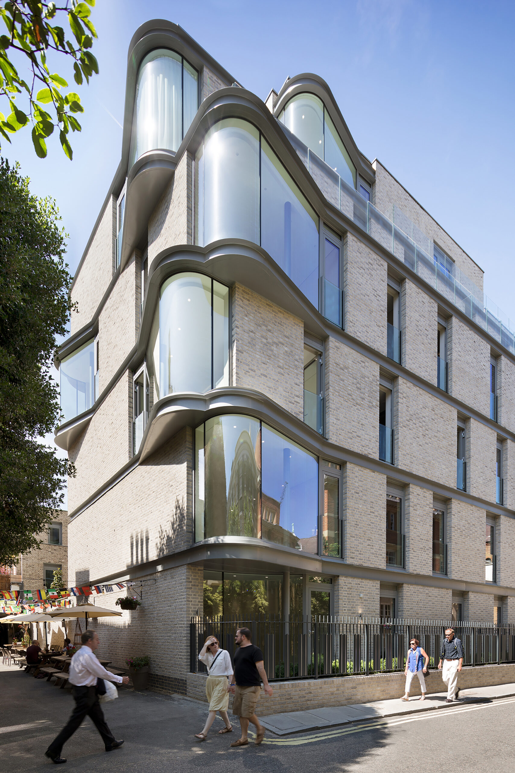 IV Castel Lane Apartments