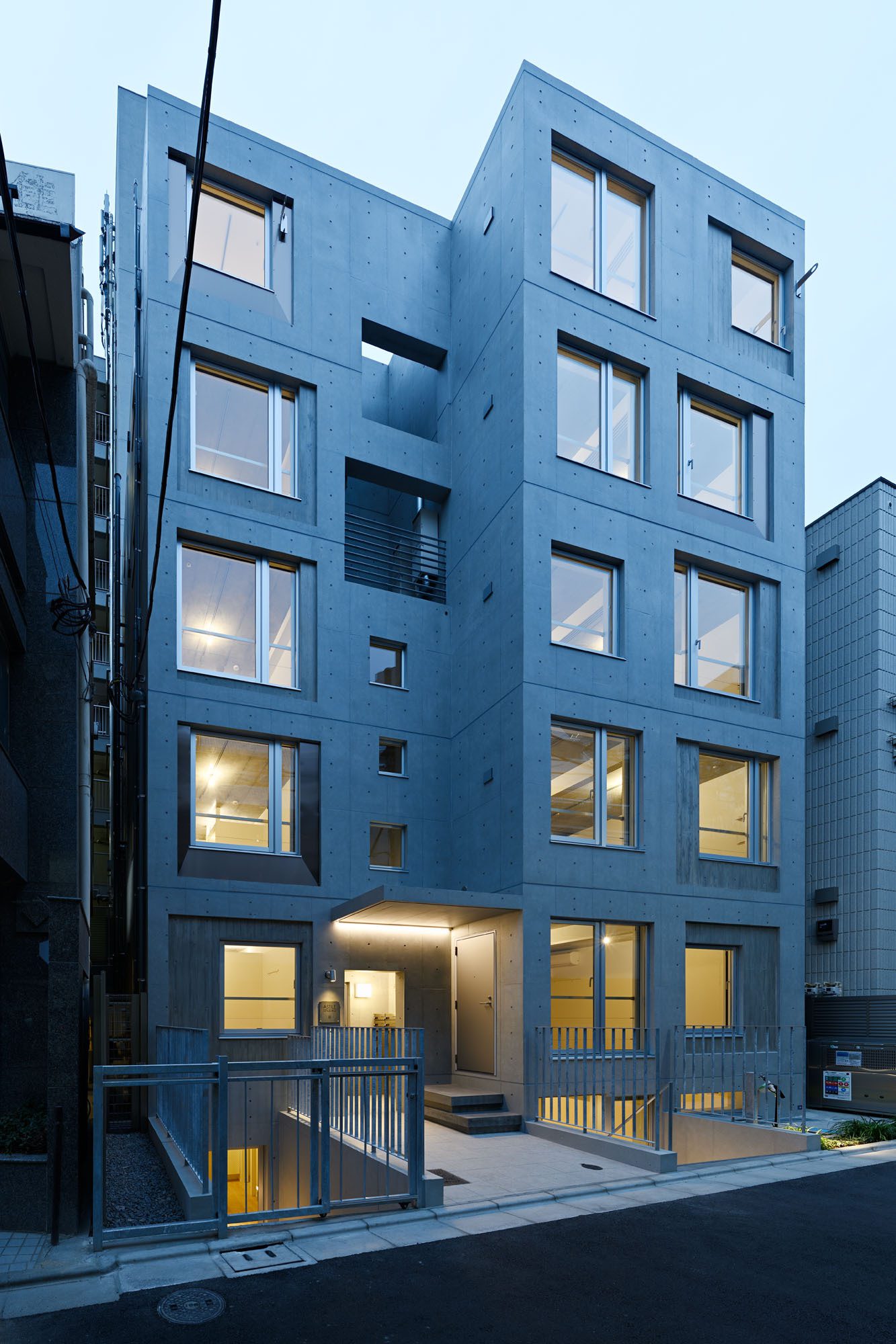 © Nacasa & Partners Inc.13