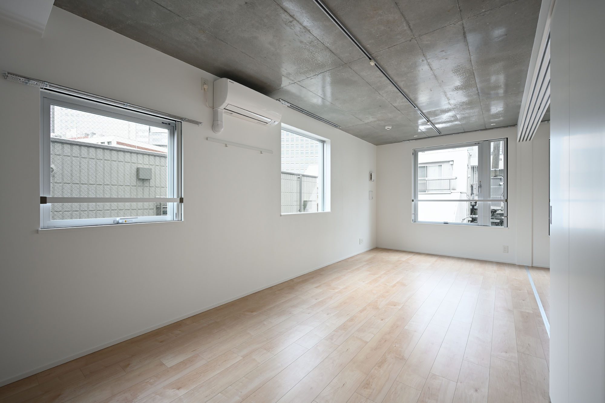 © Nacasa & Partners Inc.17