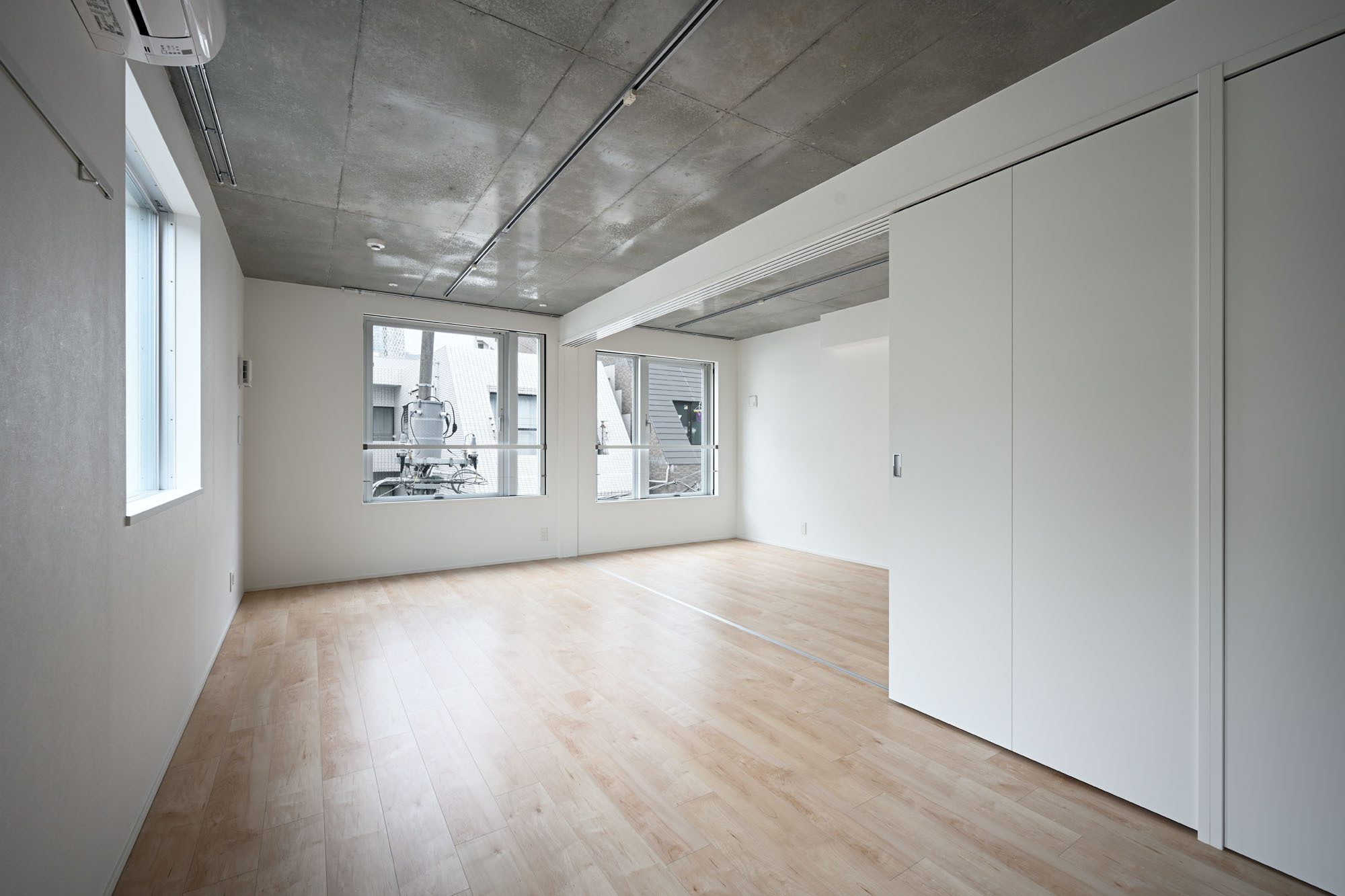 © Nacasa & Partners Inc.4