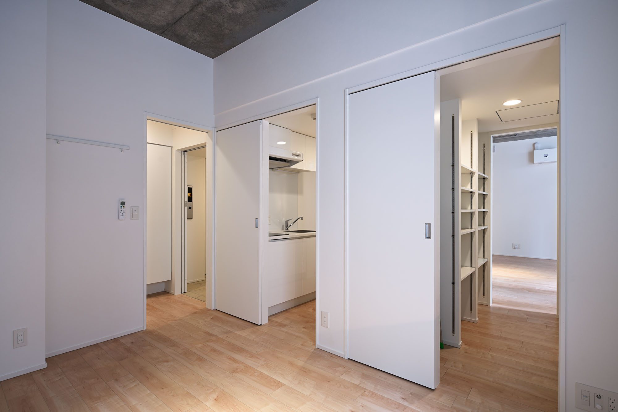 © Nacasa & Partners Inc.9