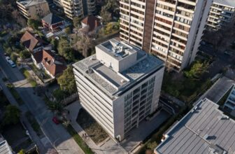RDR 30 Apartment Building