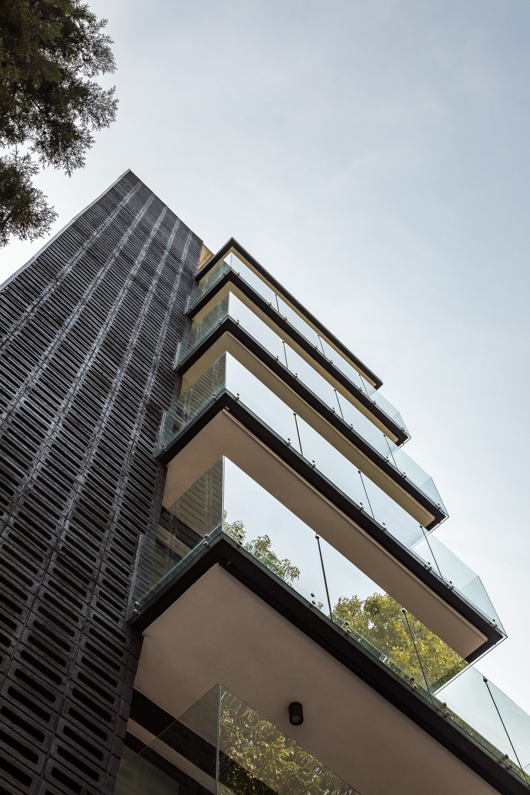 Division del Norte Building