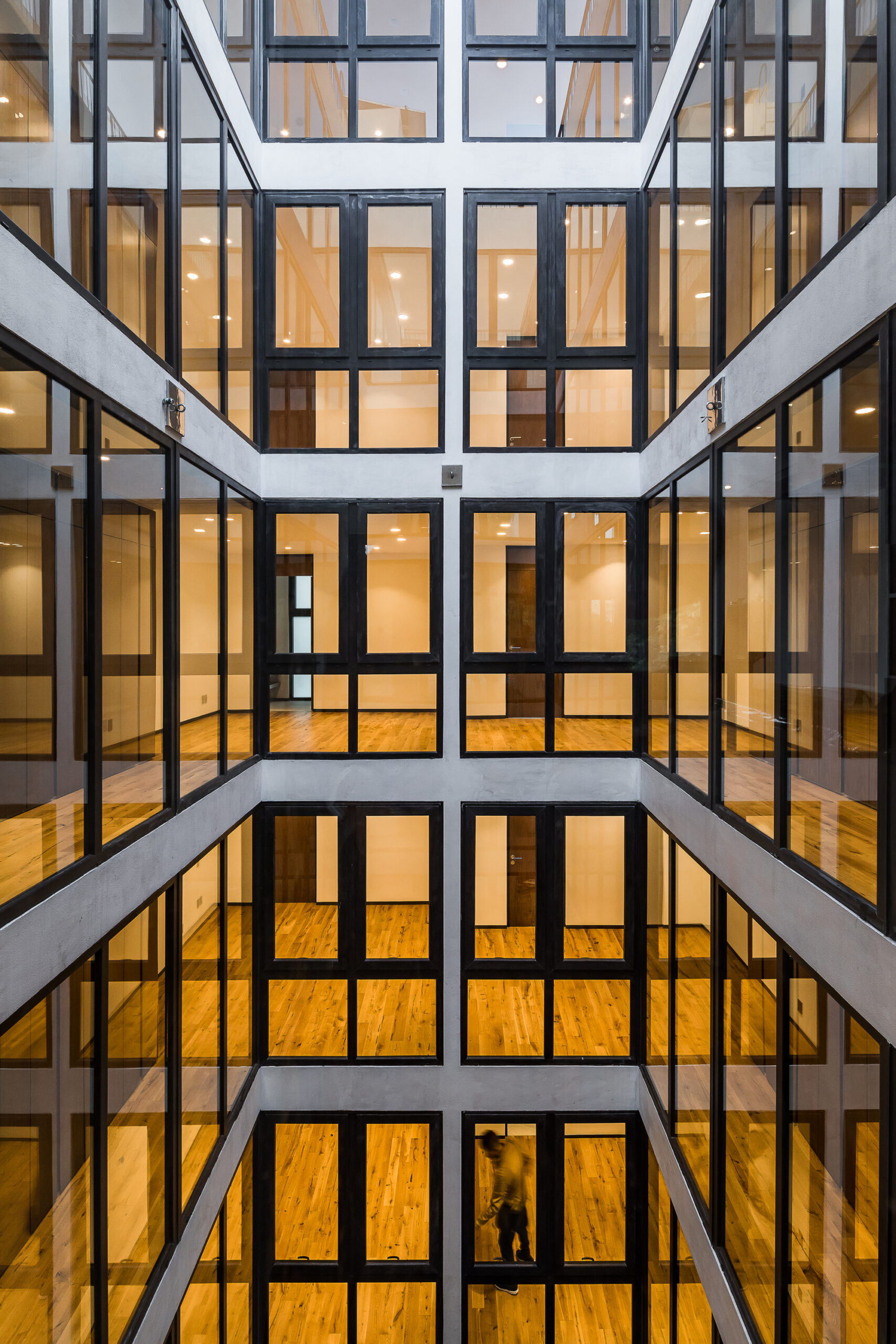 Division del Norte Building